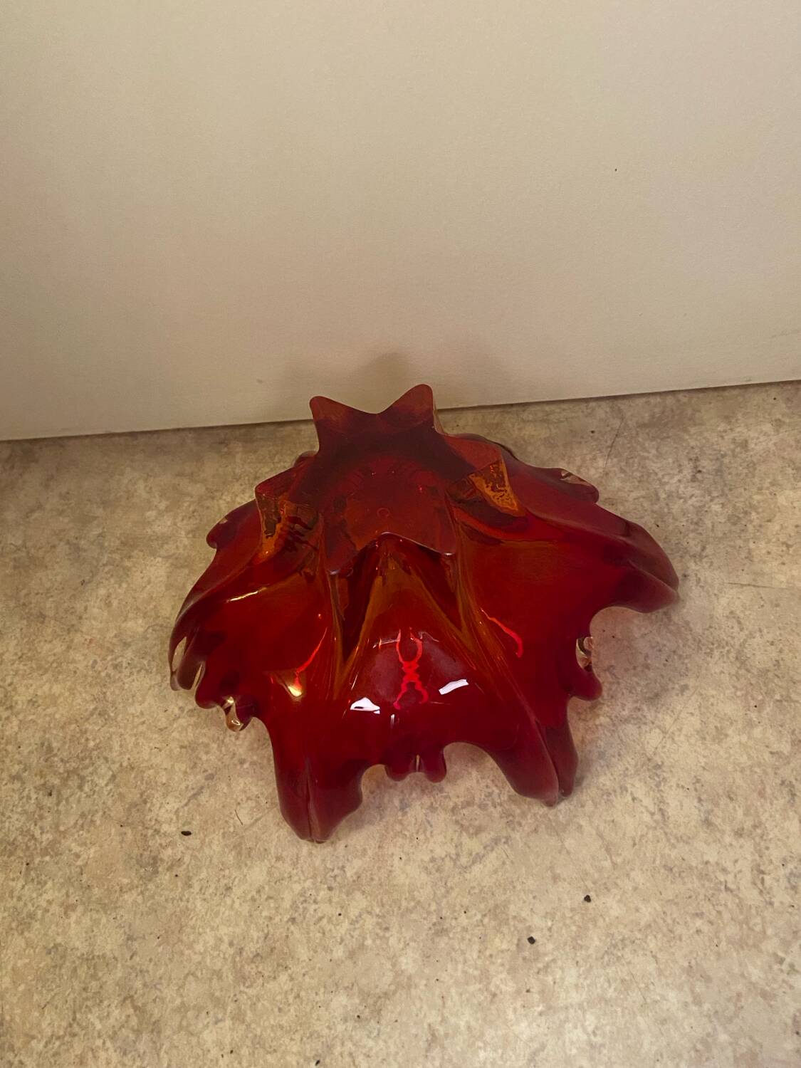 Italian Murano glass cup vase