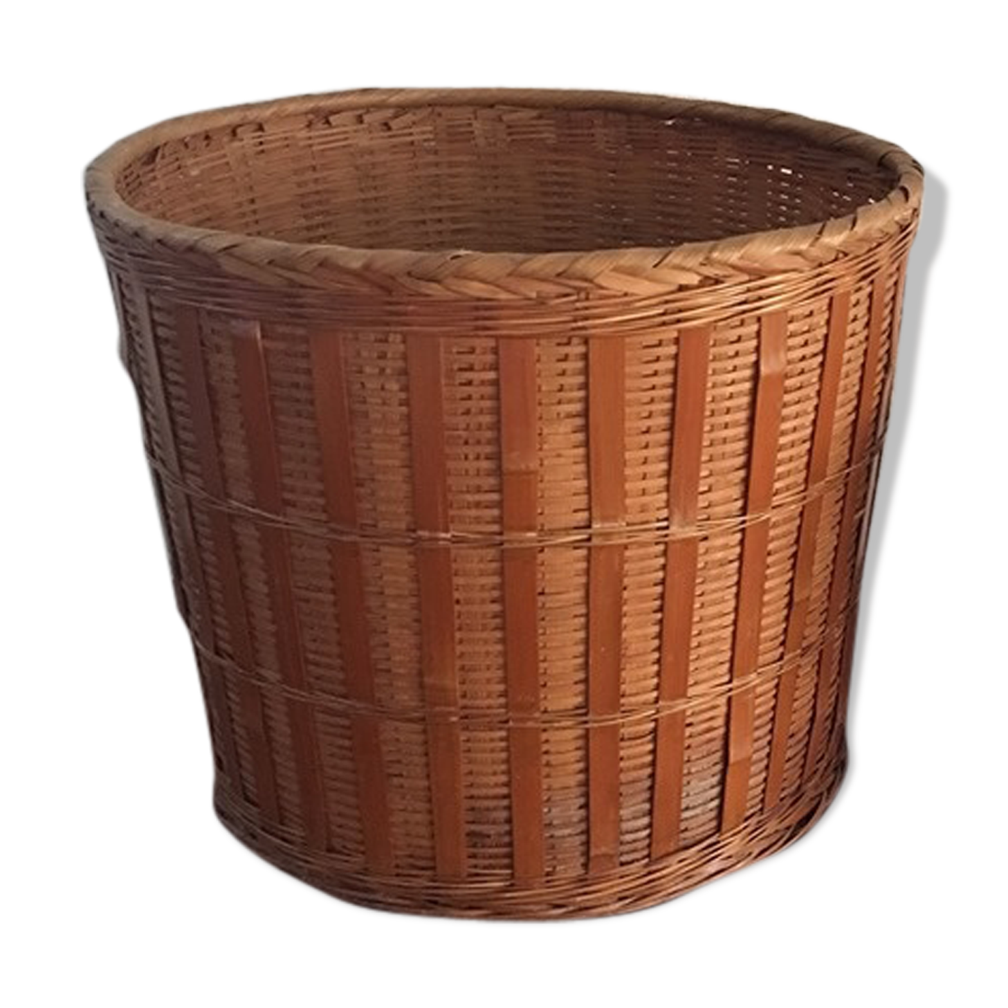 Two pot covers in Wicker, rope and wood.