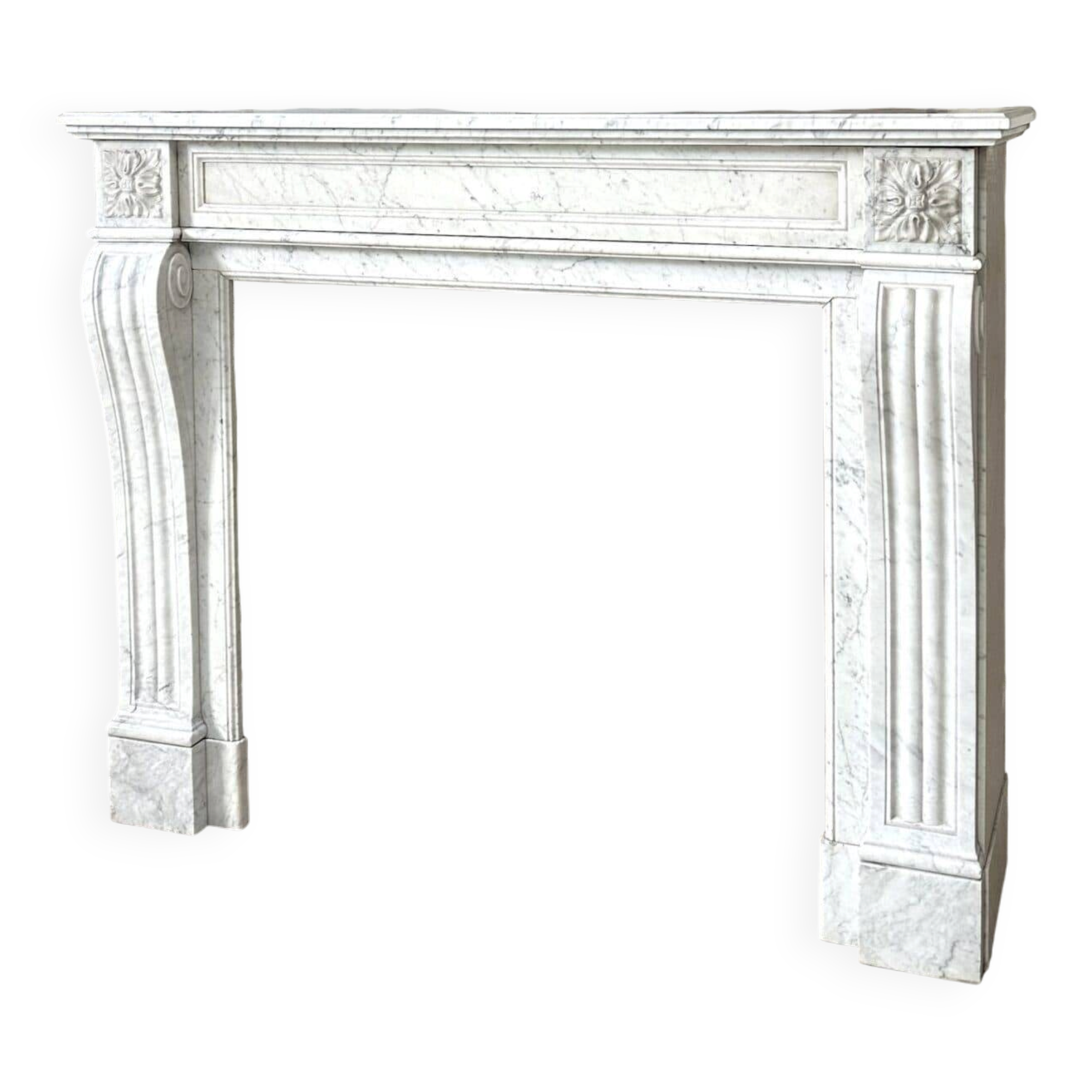 Cheminée en marbre blanc de carrare style Louis XVI vers 1890