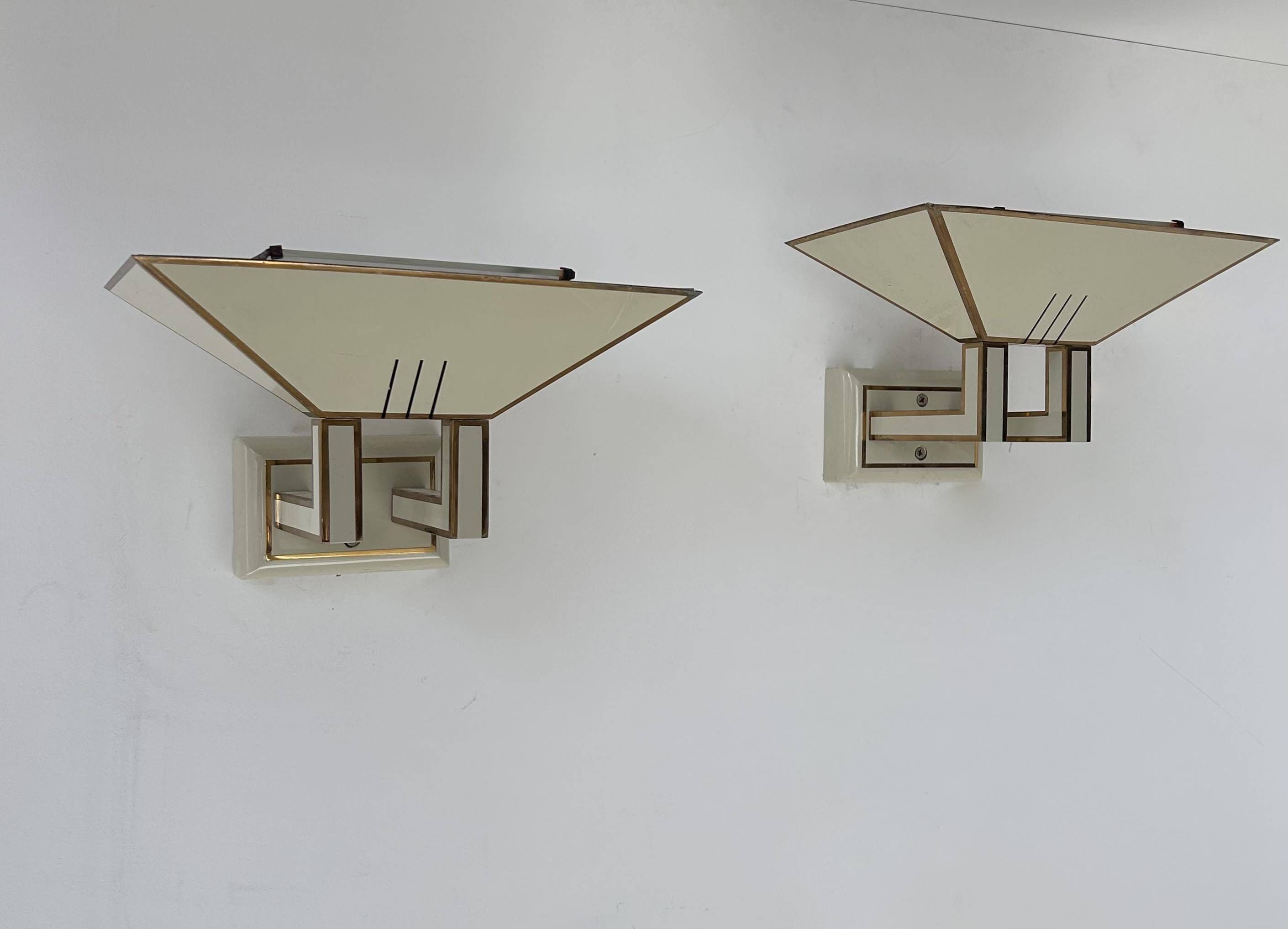Pair of vintage wall lights, cream white and brass, Italy 1970s