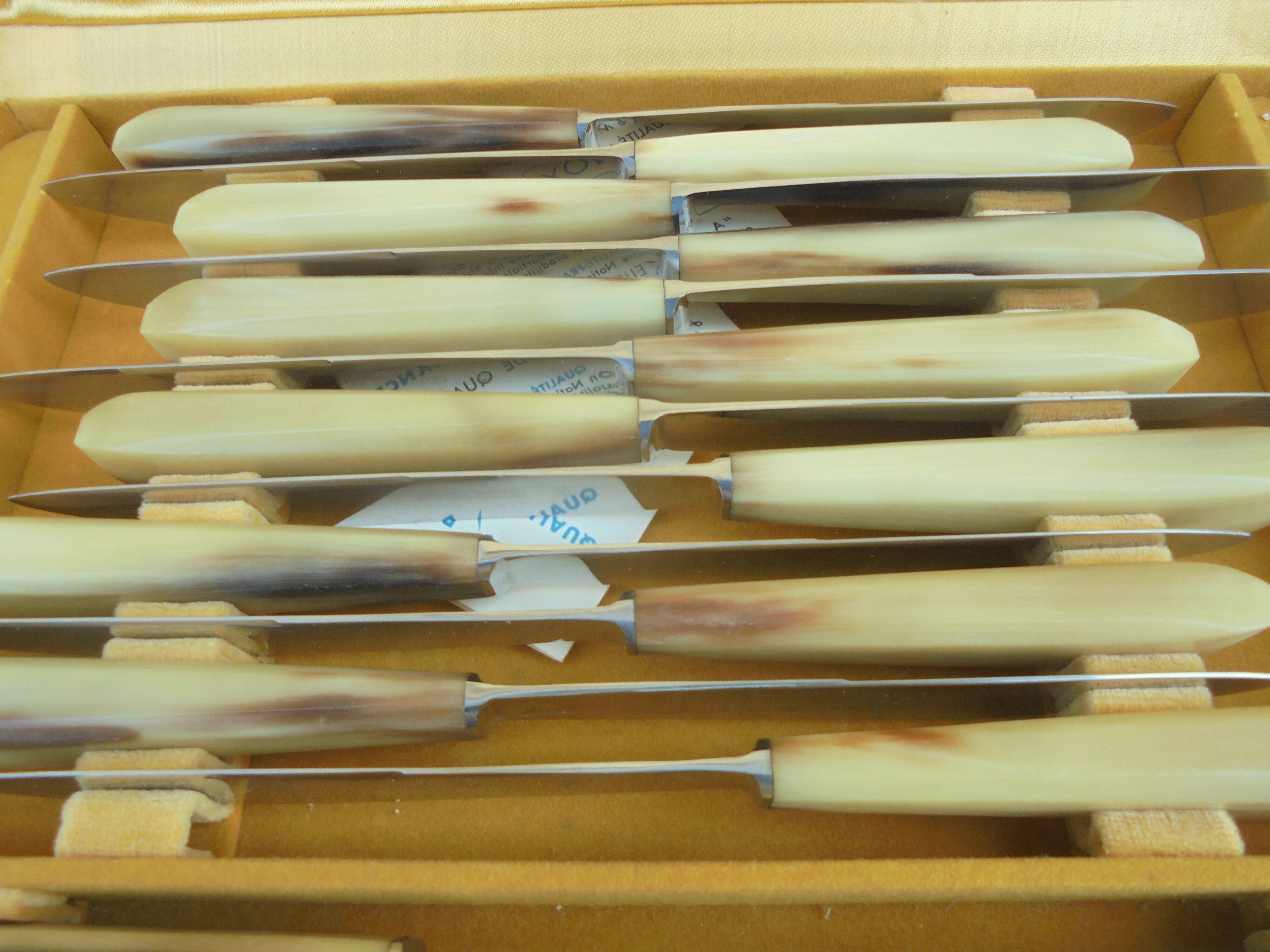 24 Art Deco knives meat and Desert