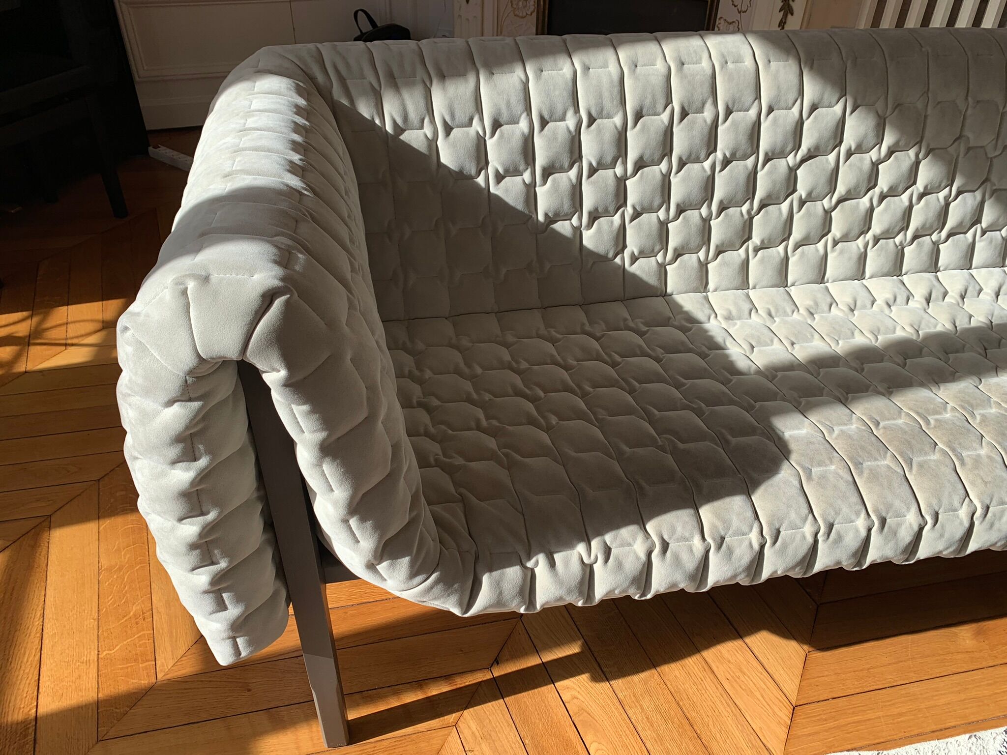 Ruche sofa by Inga Sempé Ligne Roset