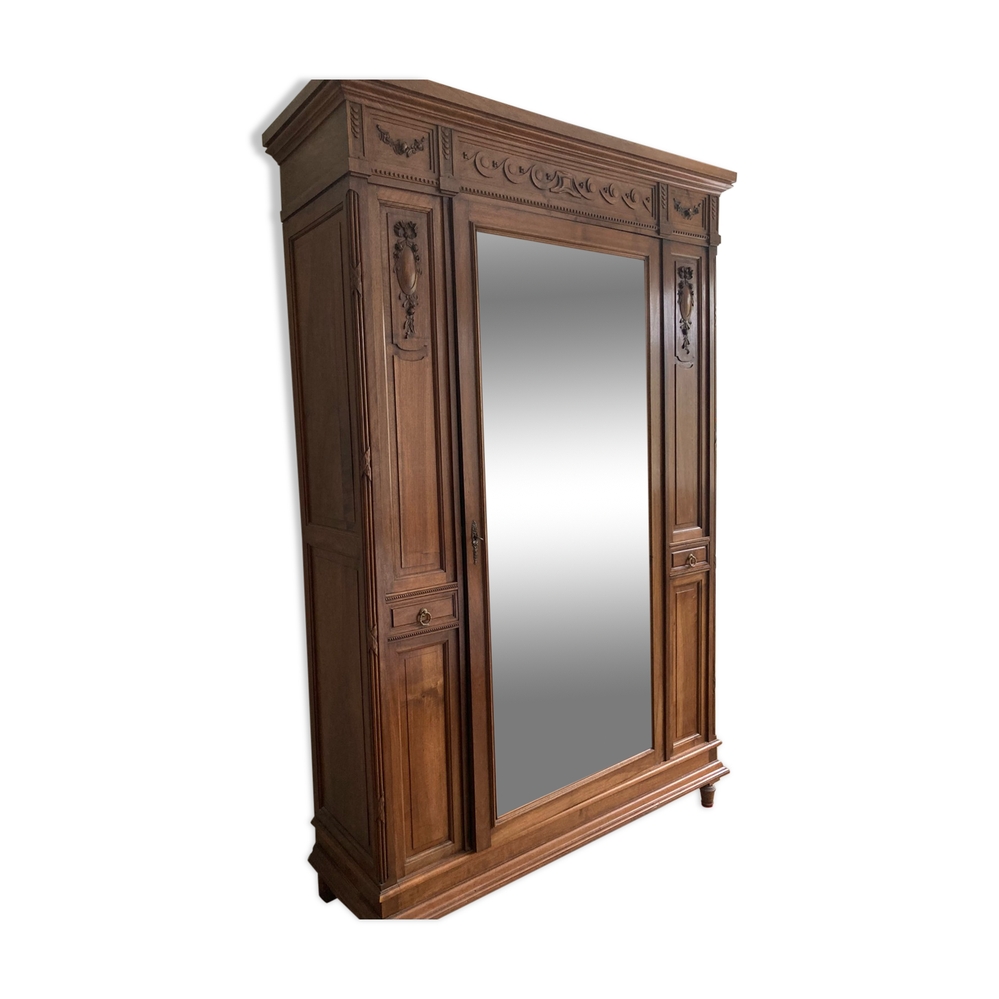 High cabinet mirror door and interior shelves
