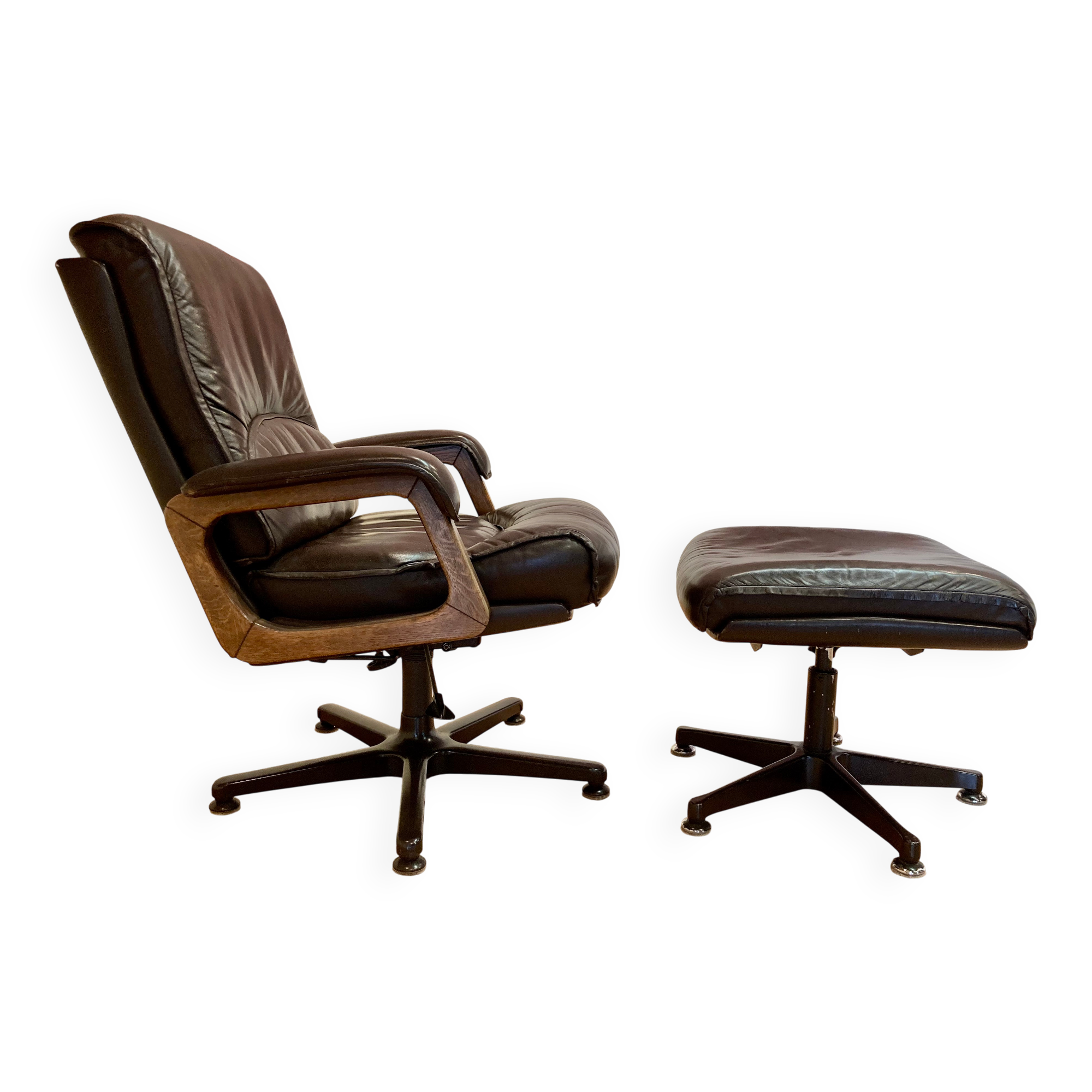 Swivel armchair and its ottoman "drabert" for "gerd lange".