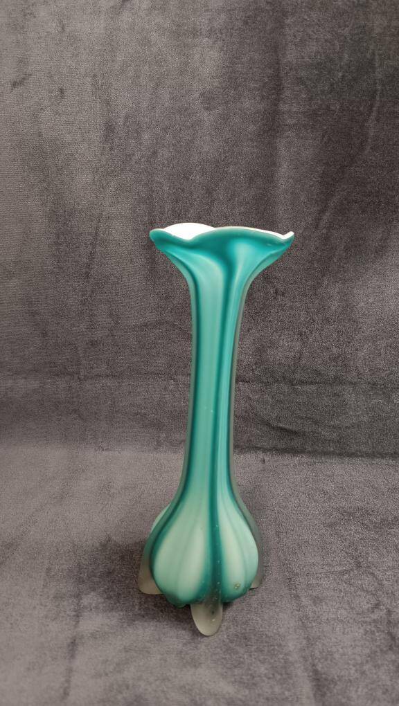 Glass vase