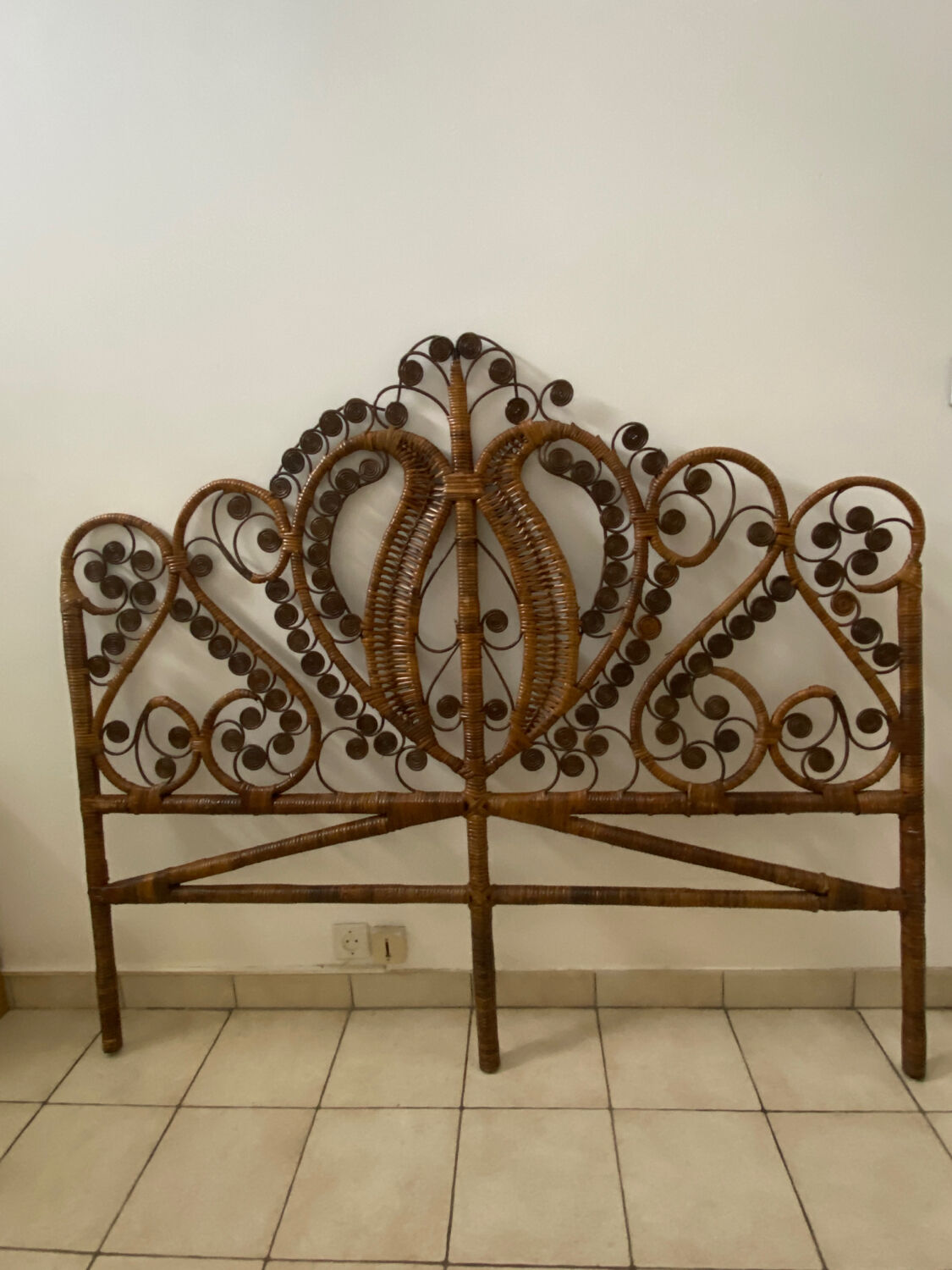 Vintage peacock rattan headboard (150cm)