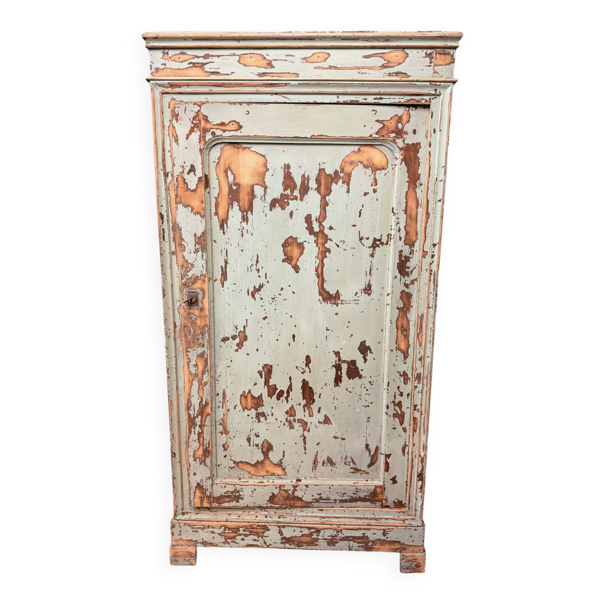Superb vintage patinated bonnetière
