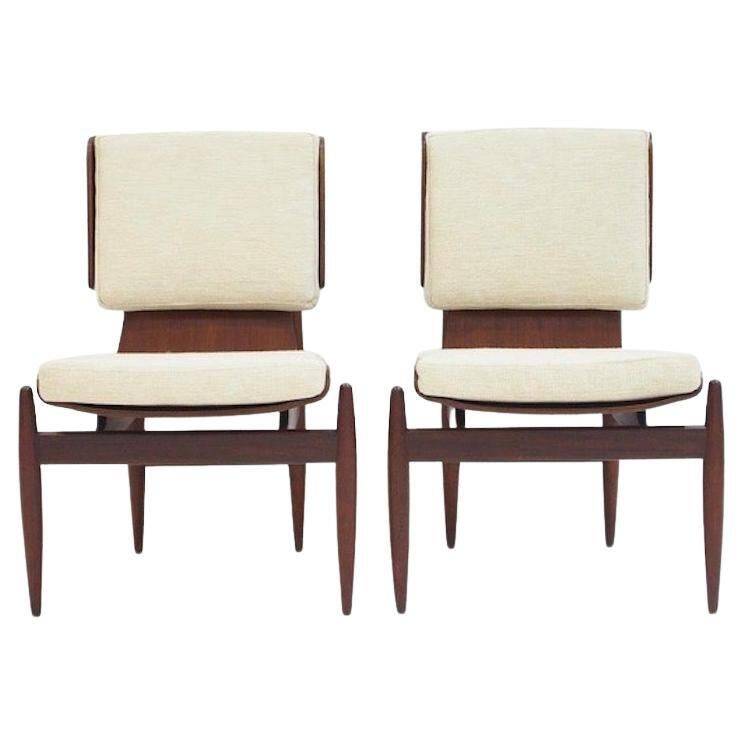 Pair of modernist Italian wooden accent chairs by Barovero.