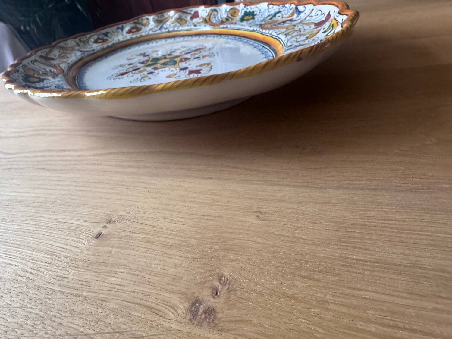 Large oval ceramic platter from Deruta