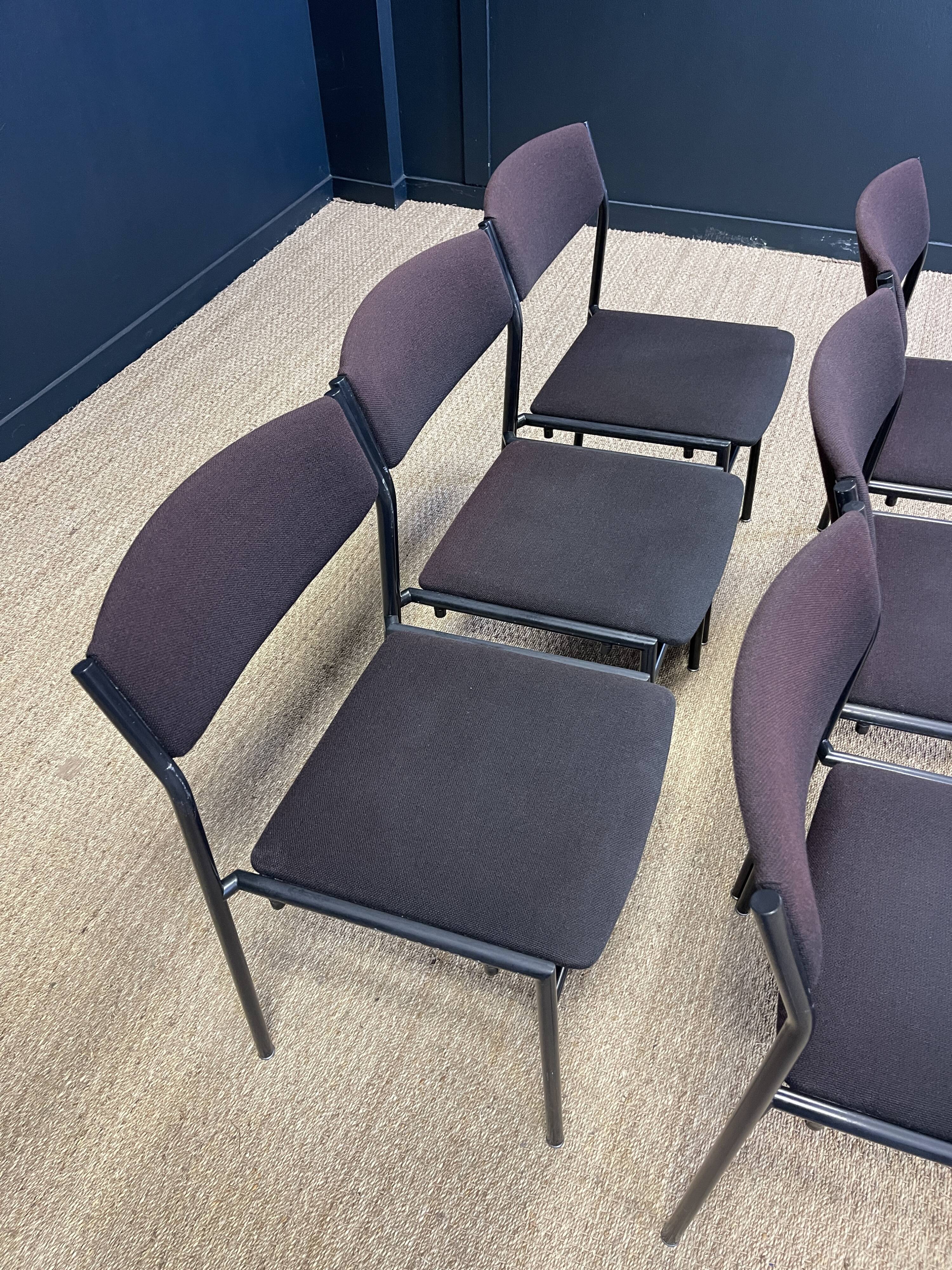 Set of 6 Gijs Van Der Sluis chairs in aubergine fabric with grey steel legs, 70s Netherlands