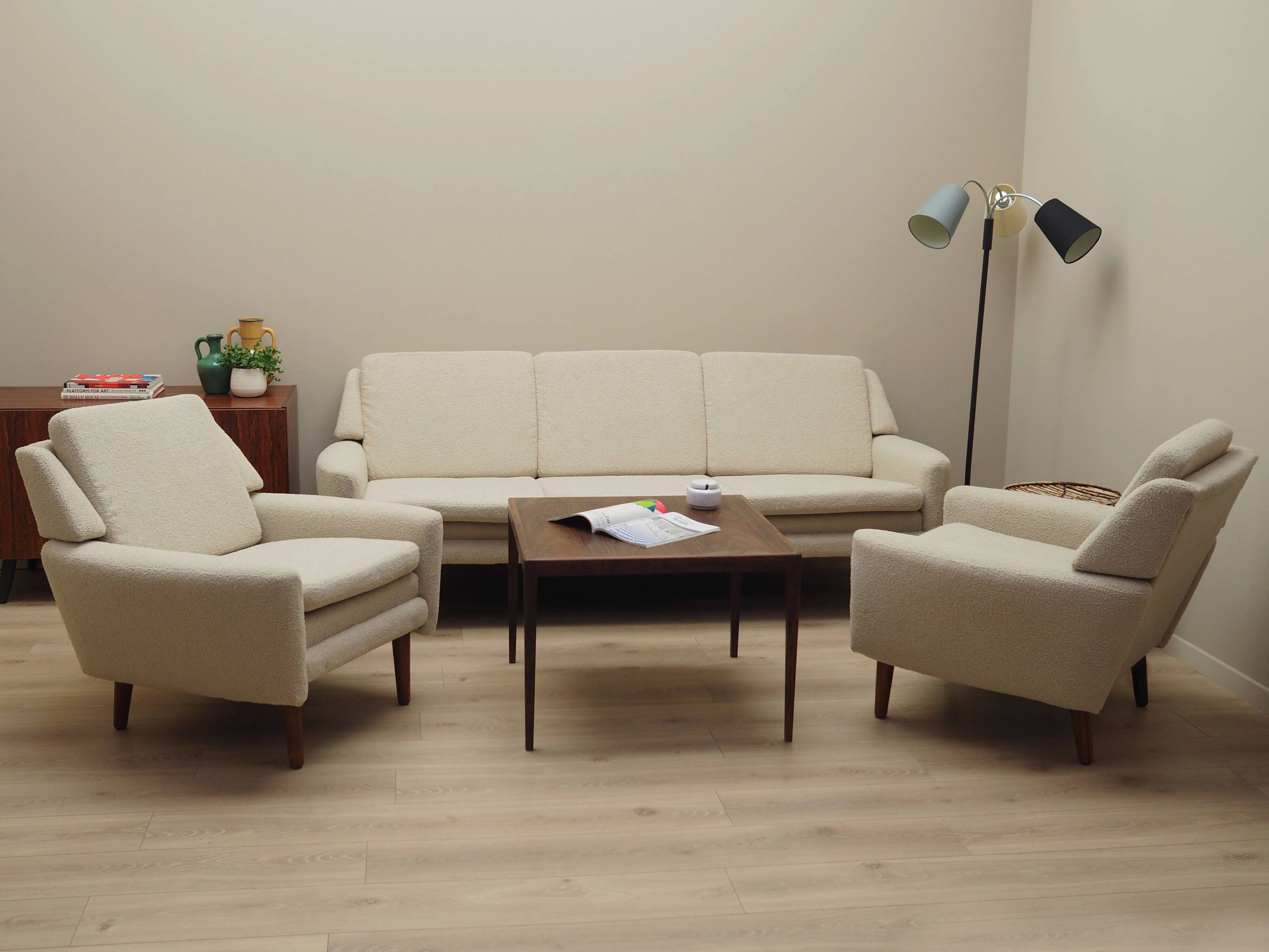 Canapé crème, design danois, années 1970, production : Danemark