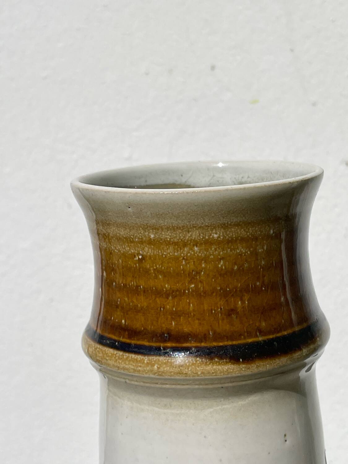 Signed ceramic vase / stoneware pottery