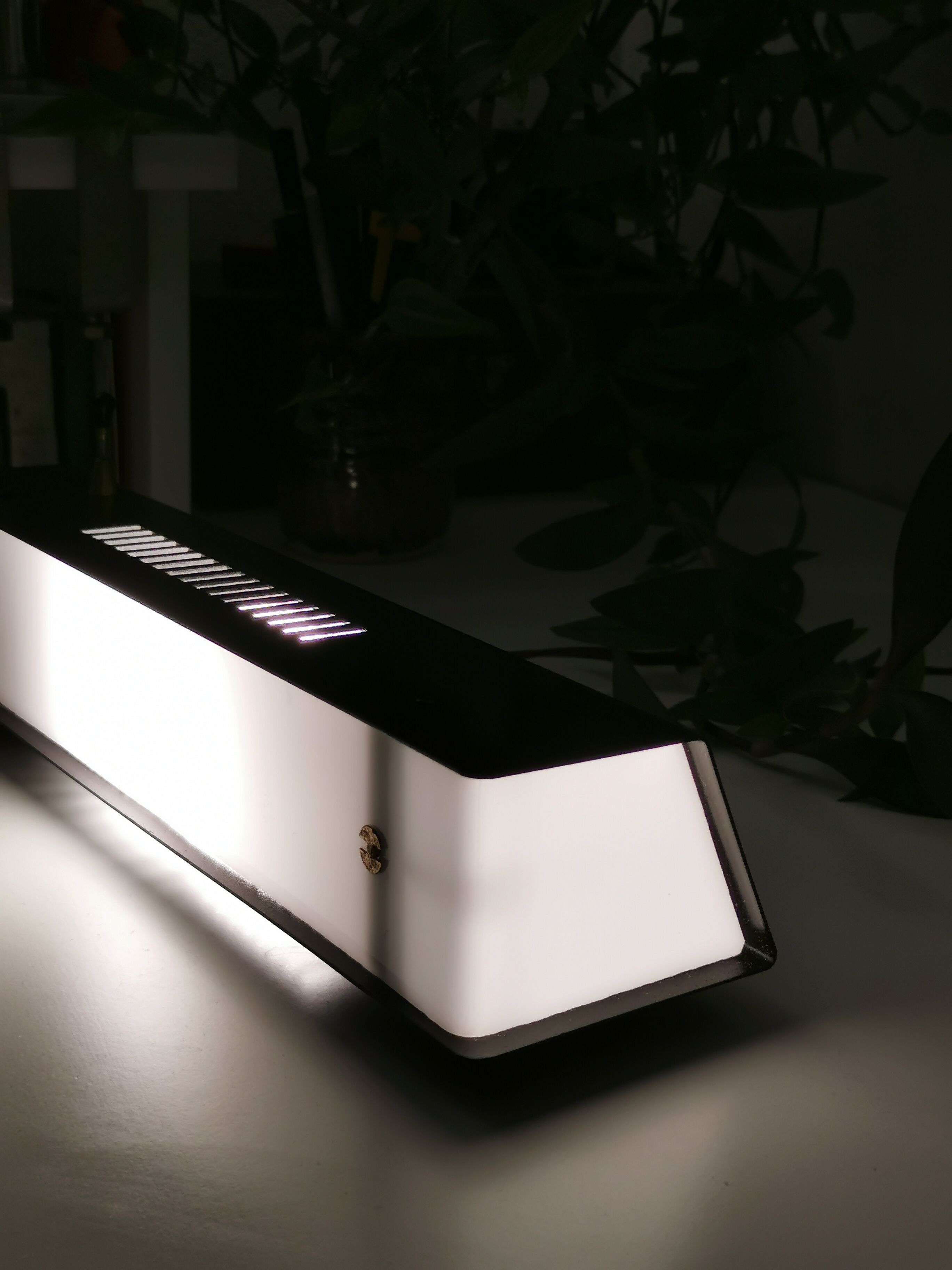 Arlus House metal plexiglass horizontal lamp, France, 1960