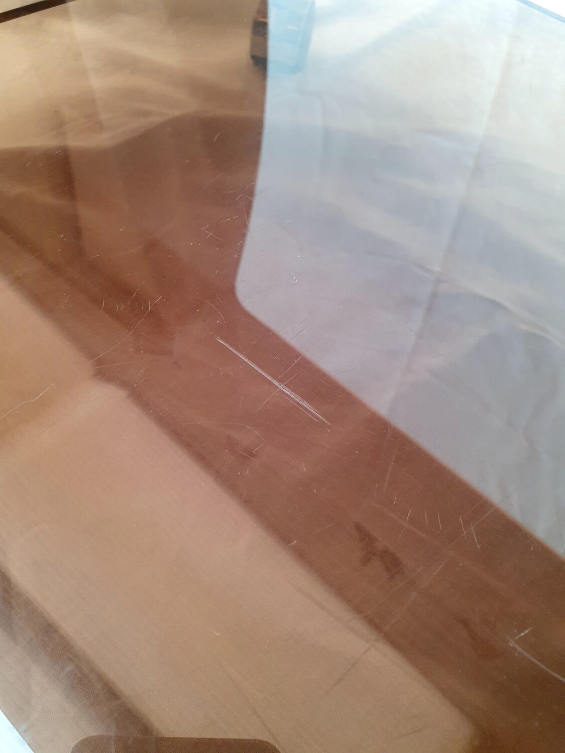Meuble d'appoint en plexiglas fumé marron