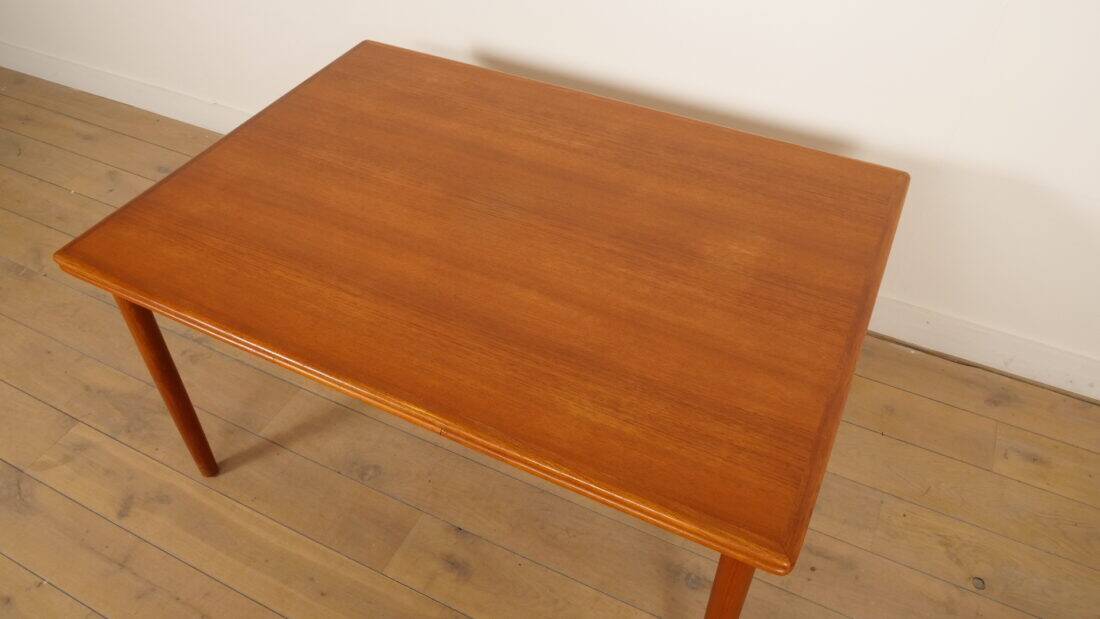 Vintage dining table | teak | extendable | 140 cm