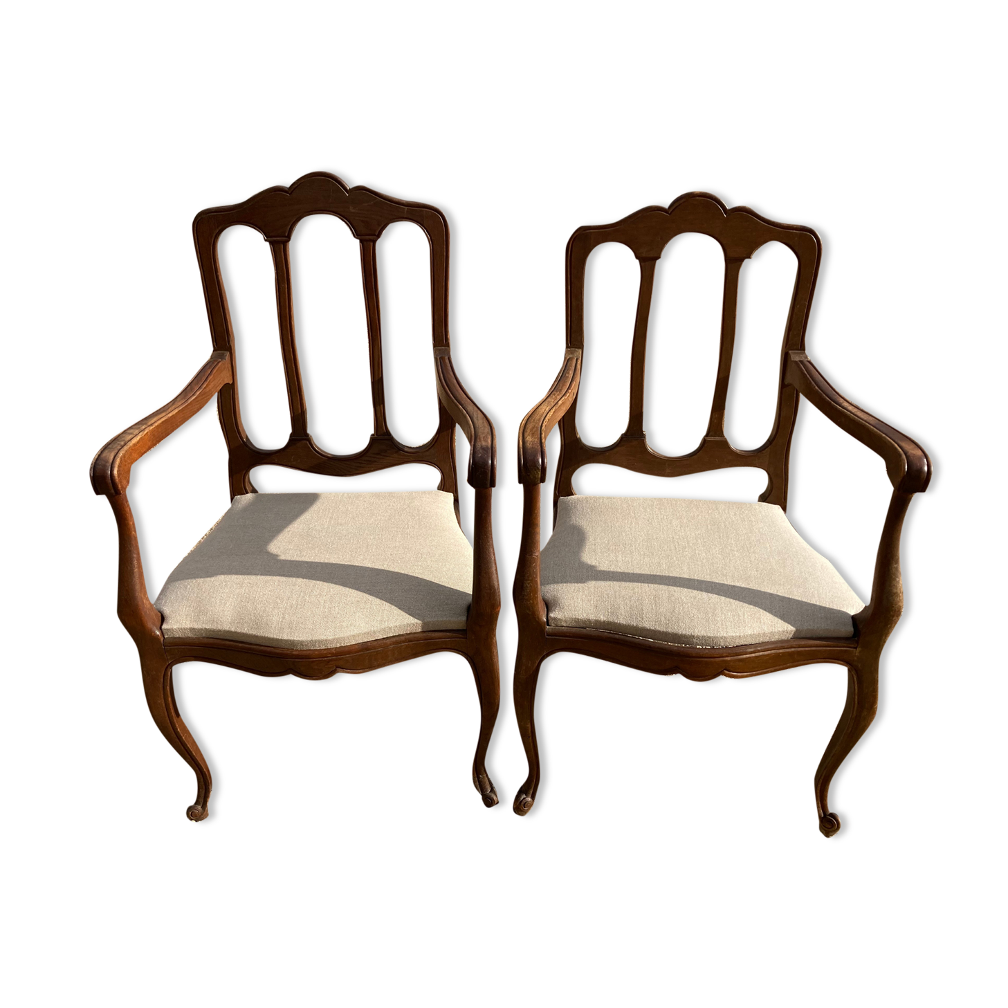 Paire de fauteuils de style anglais