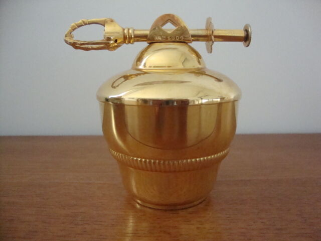 Sugar bowl and its vintage crab claw in gilded metal (2 hallmarks) vermeil or gold plated?