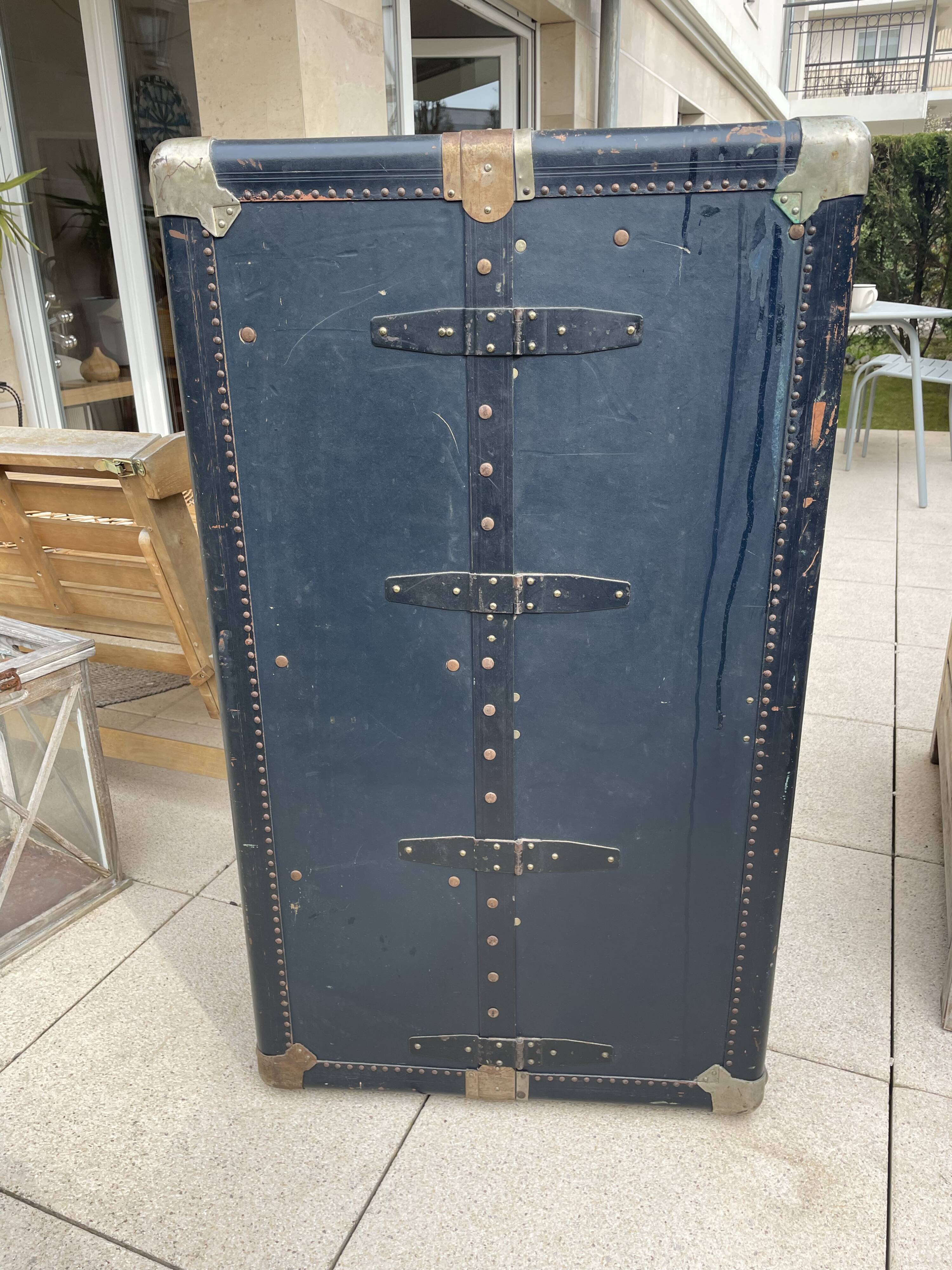 Trunk cabin/Trunk cabinet "Ermett"