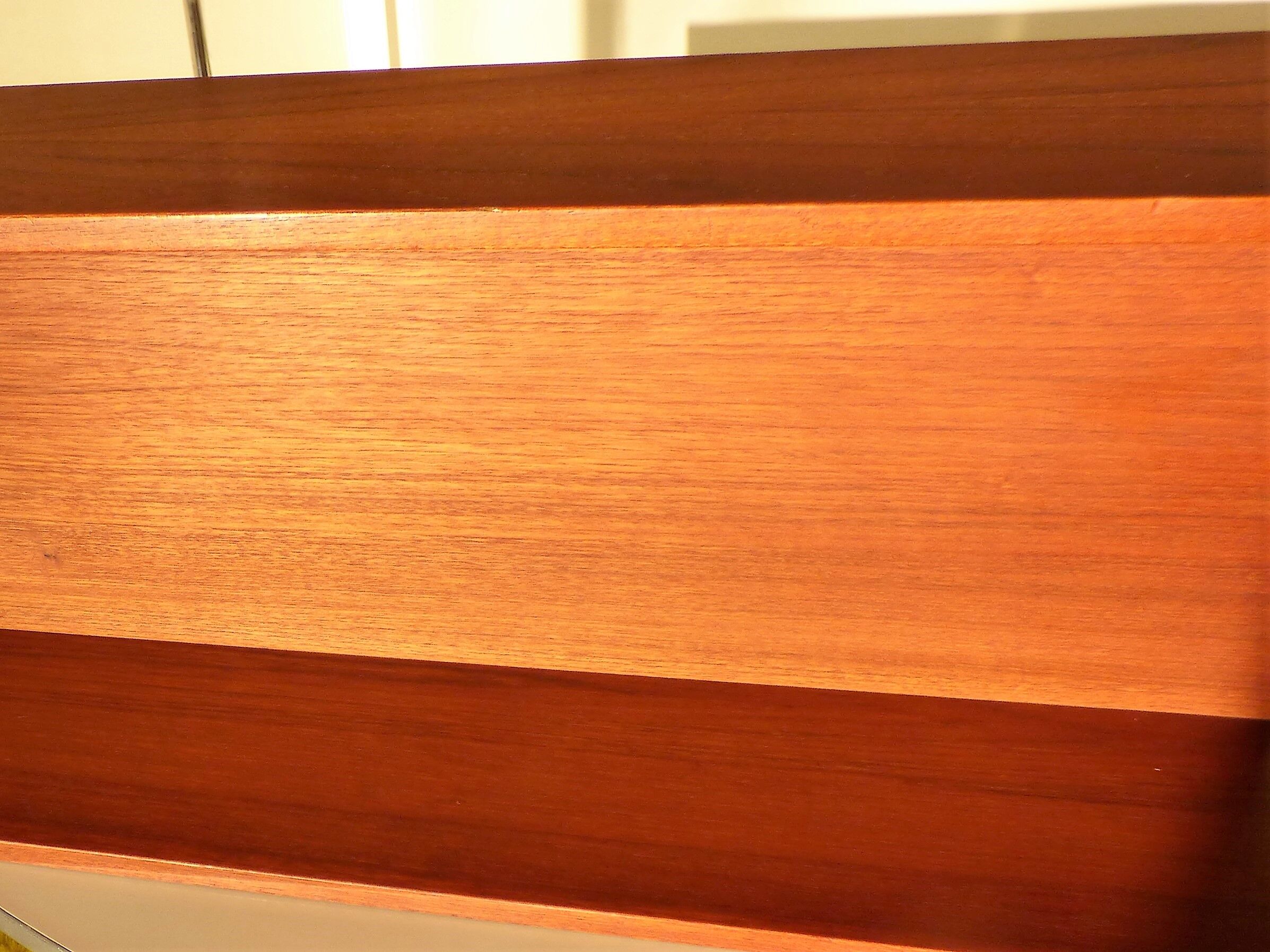 Walter Wirz U-Form teak shelf for Wilhem Renz - 100 cm