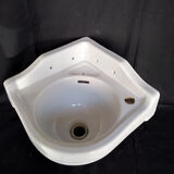 Villeroy and Boch art deco corner sink