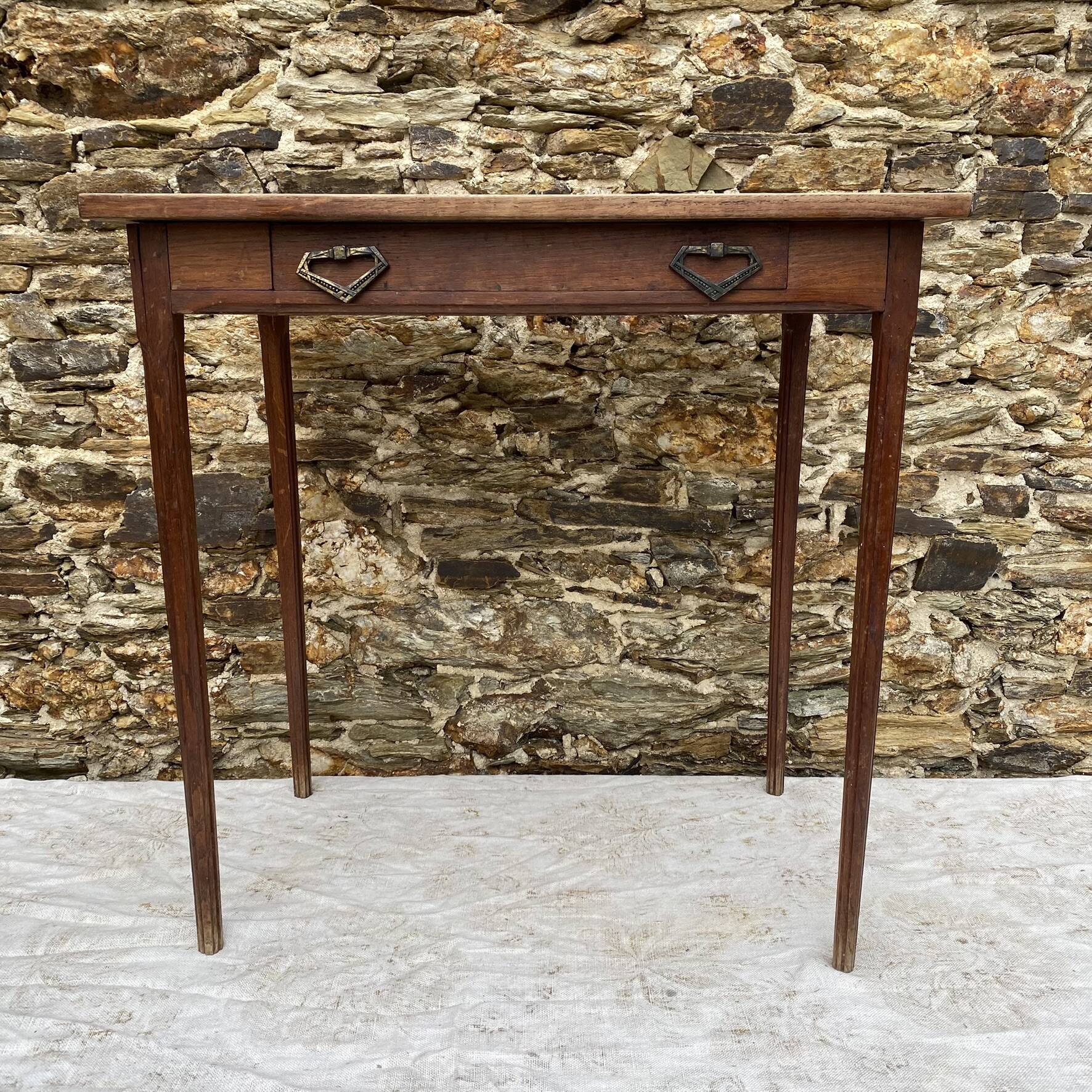 Small table, occasional desk in solid wood with 1 drawer.