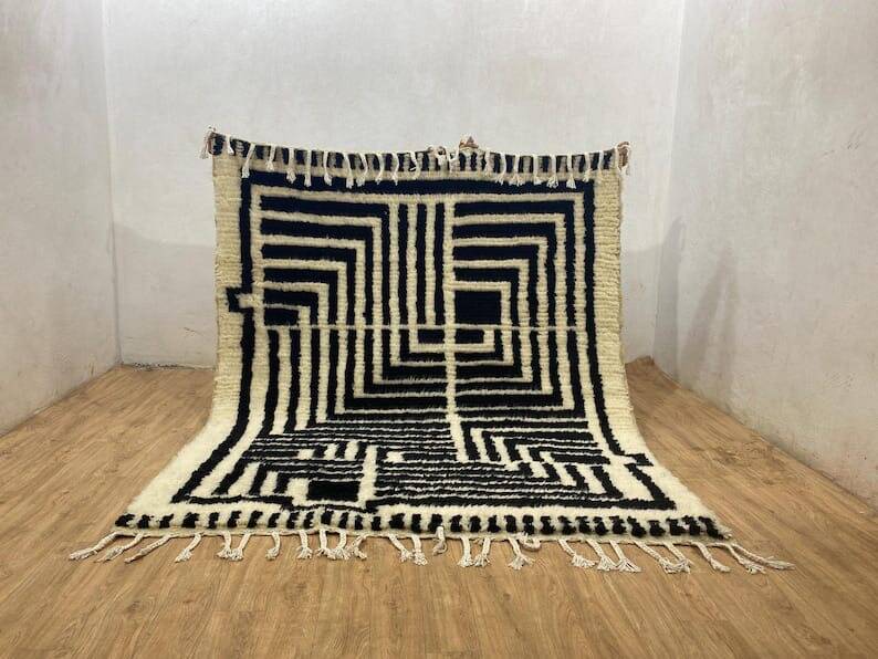 Handmade black and white Beni Ouraine Berber rug, size 150 x 250 cm