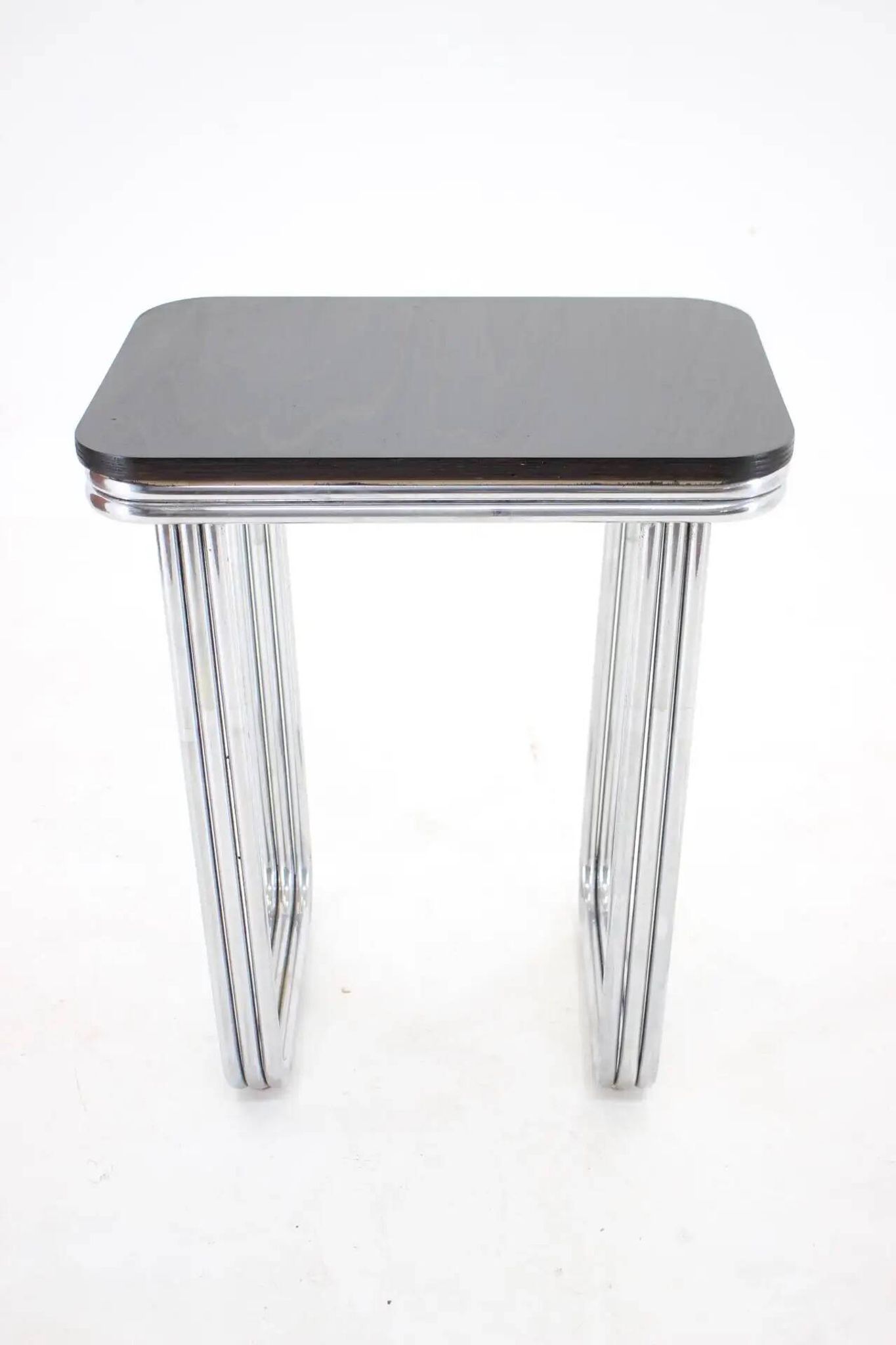 Bauhaus Art Deco tubular steel chrome table, 1930s