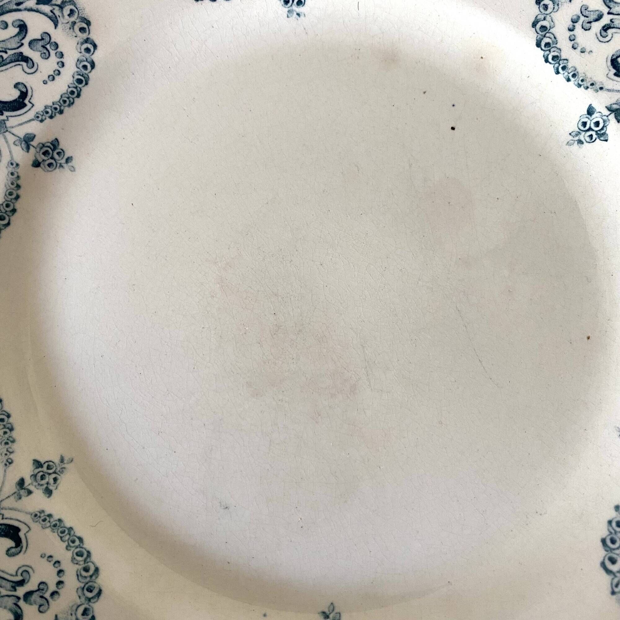 Assiettes plates anciennes Terre de Fer bleu encre début XXe