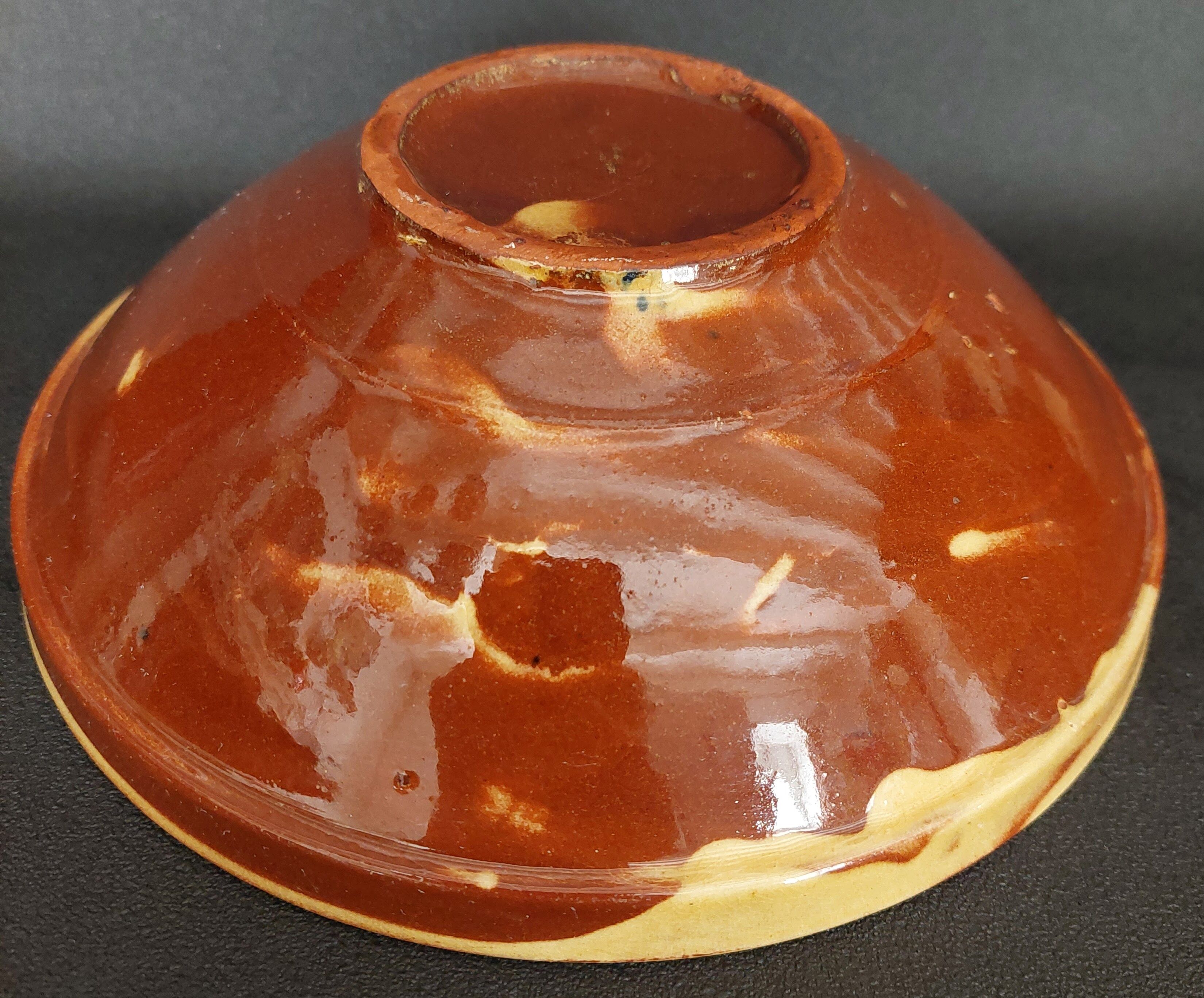 Glazed terracotta bowl from the 20th century.