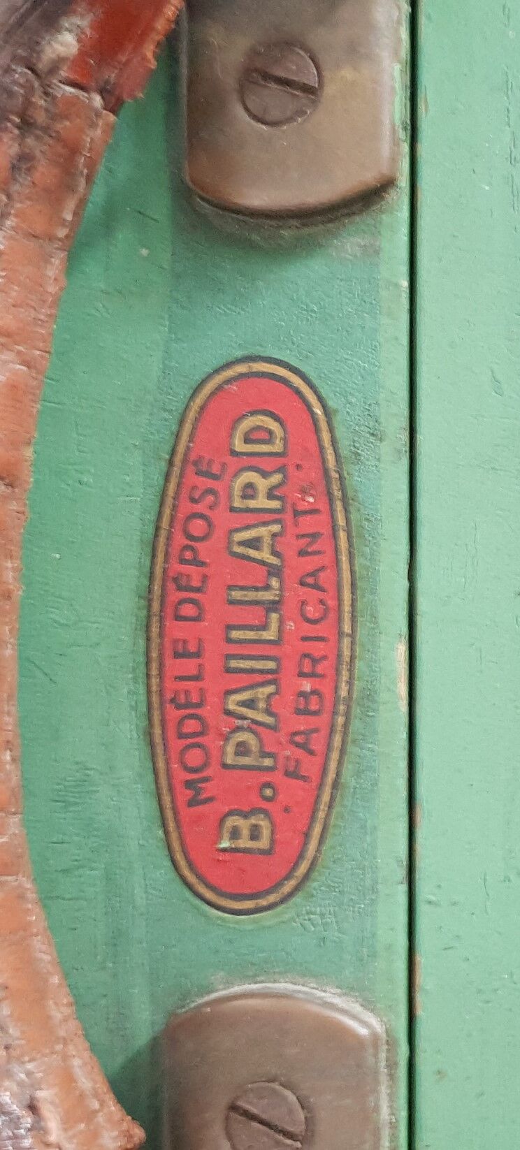 Vintage suitcase camping set