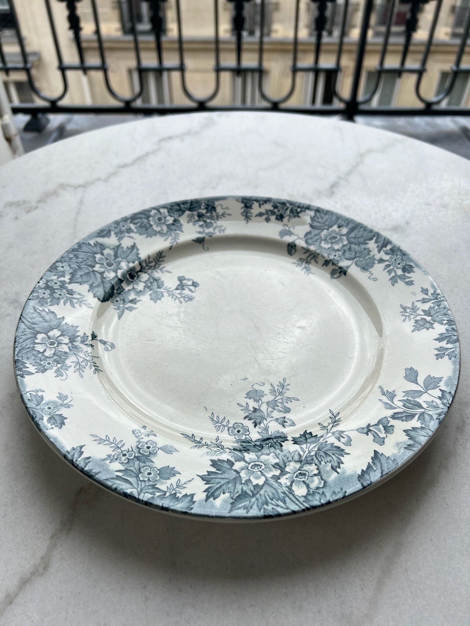 Ter de Fer Saint Amand presentation dish