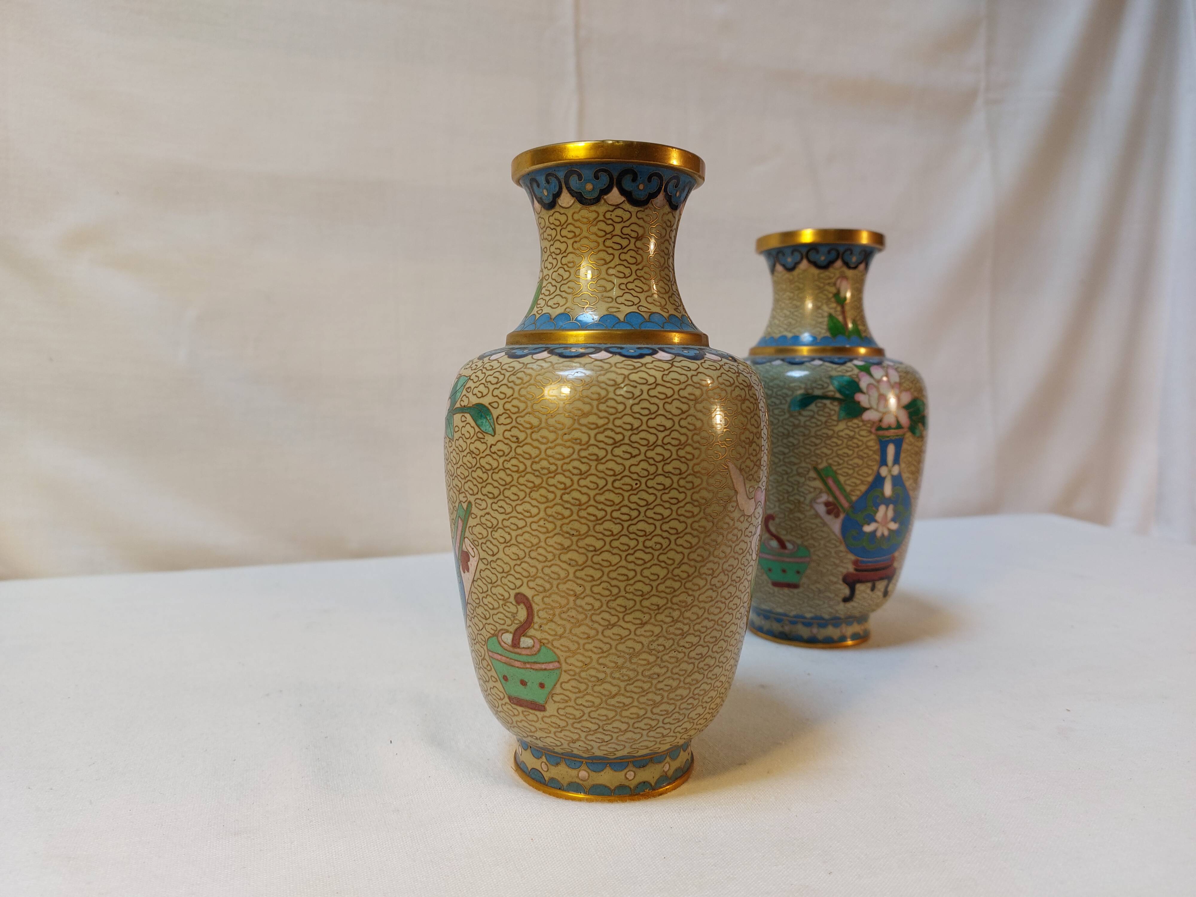 Pair of small cloisonné vases with Japanese polychrome decoration