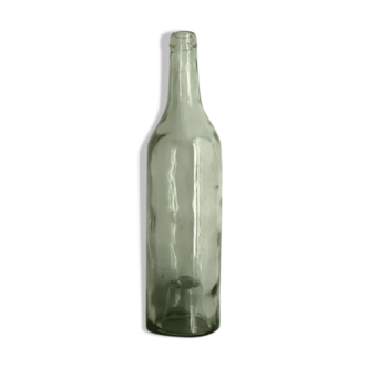 Glass bottle