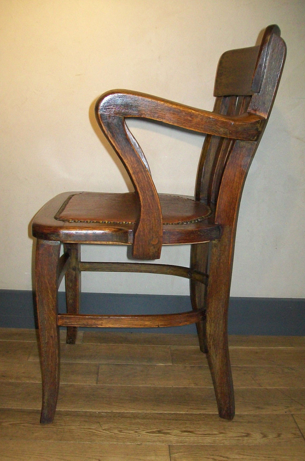 Former Chair American 1920-50