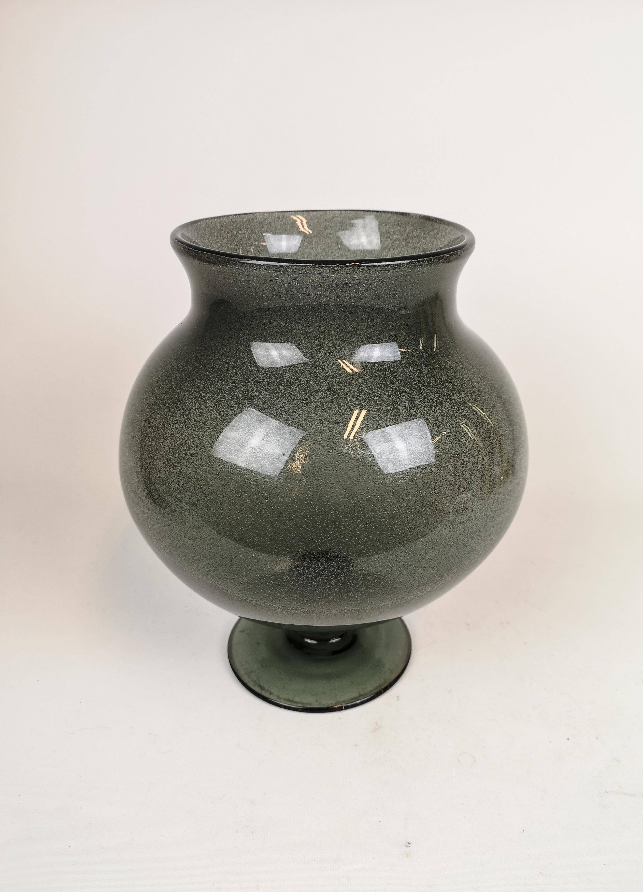 Large mid-century bowl by Erik Höglund, Boda, Sweden.