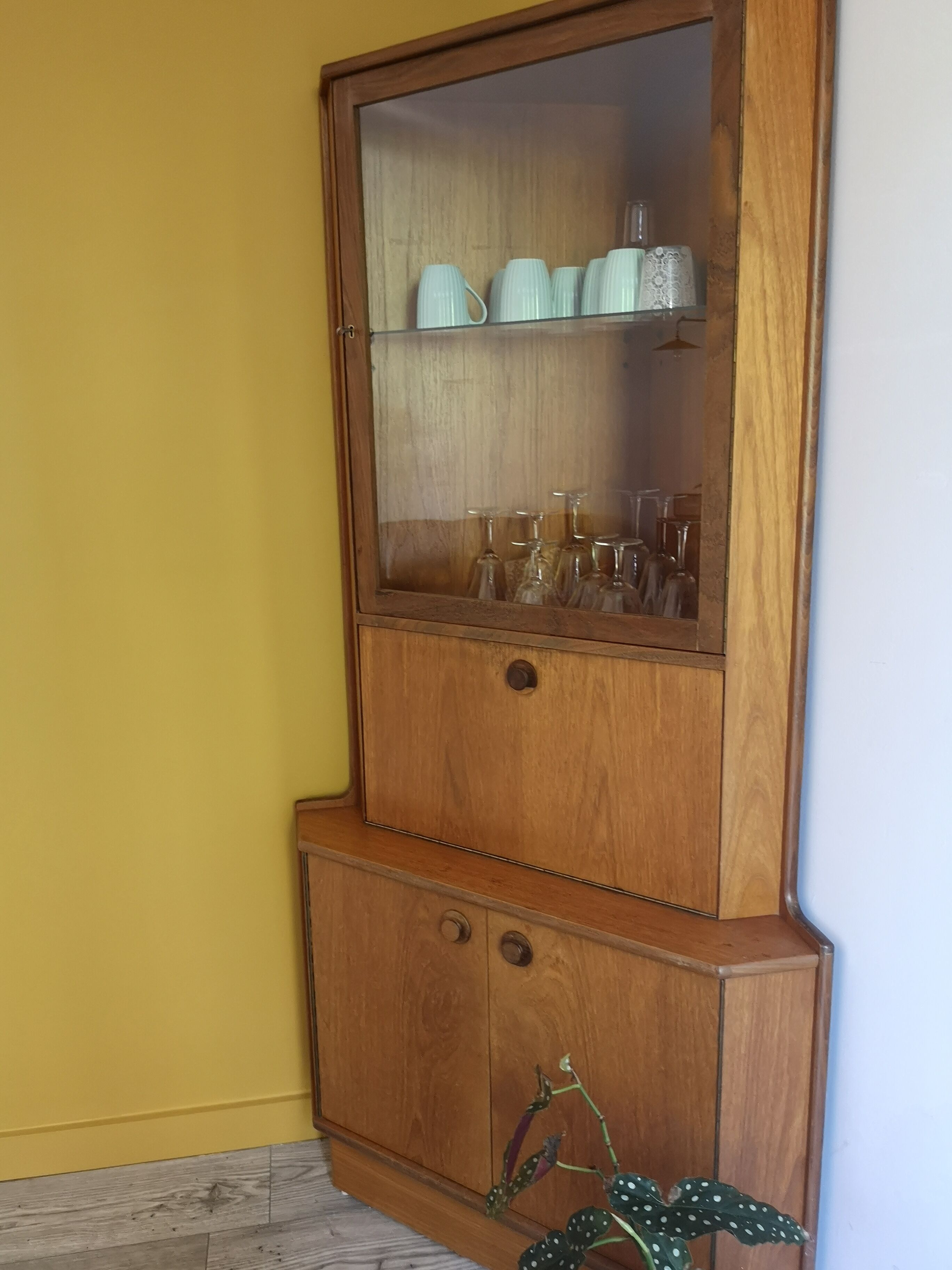 Turnidge of London 1960/70 corner furniture