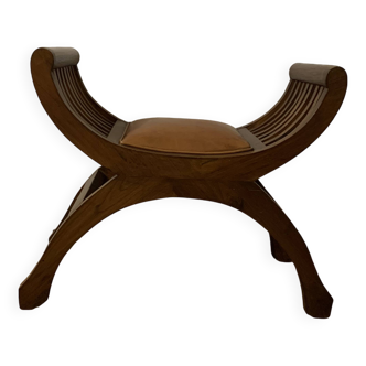 Antique Roman style chair in wood and imitation leather or ottoman