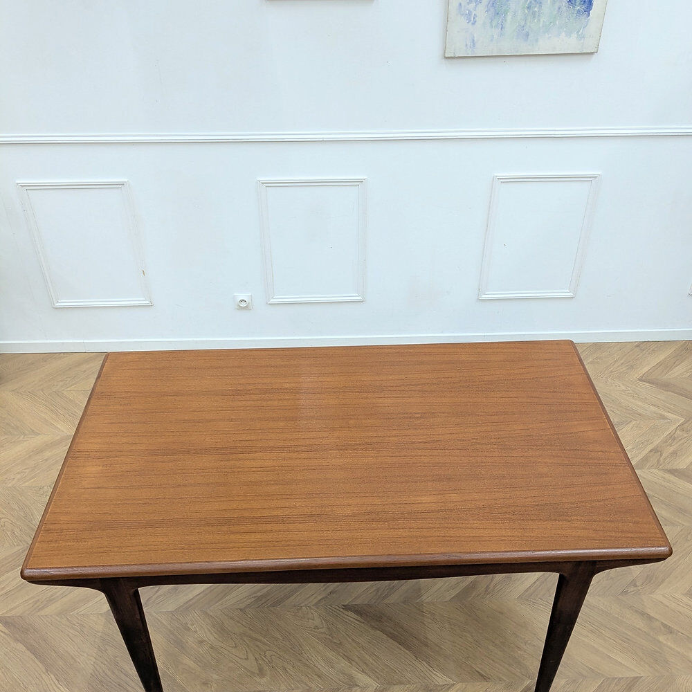Table manger scandinave