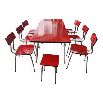 Vintage Lafague red formica set, 1 table, 6 chairs and 1 stool