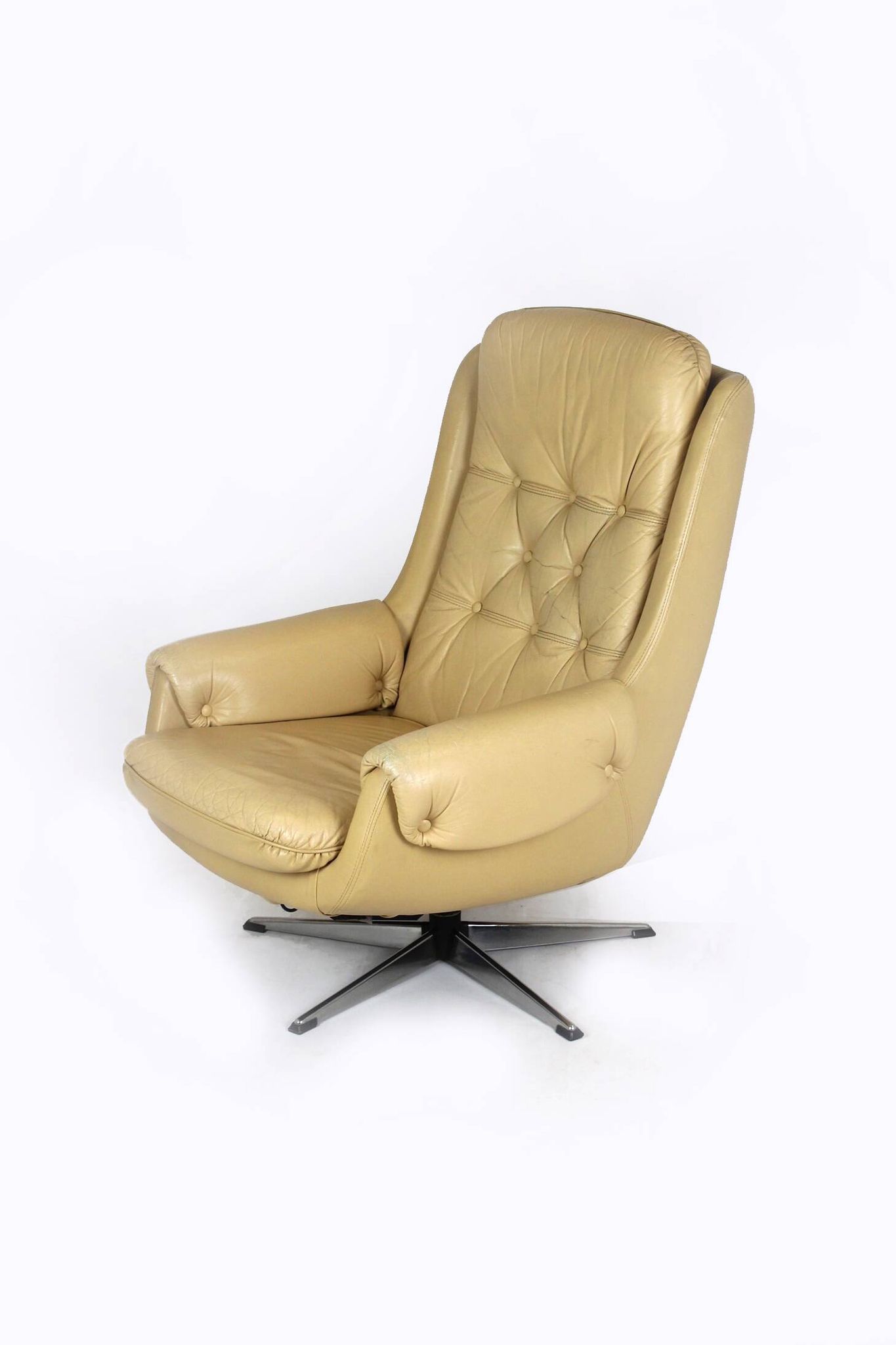 Vintage Finnish Leather Swivel Lounge Chair with Adjustable Recline, 1970s