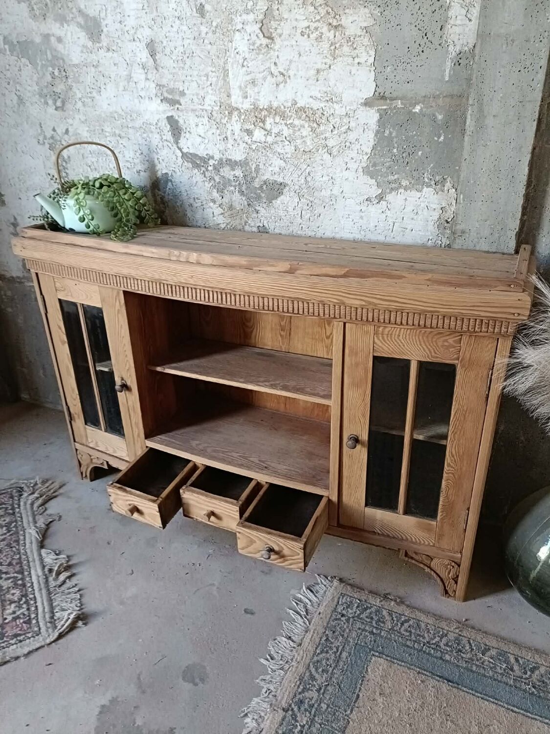 Display cabinet