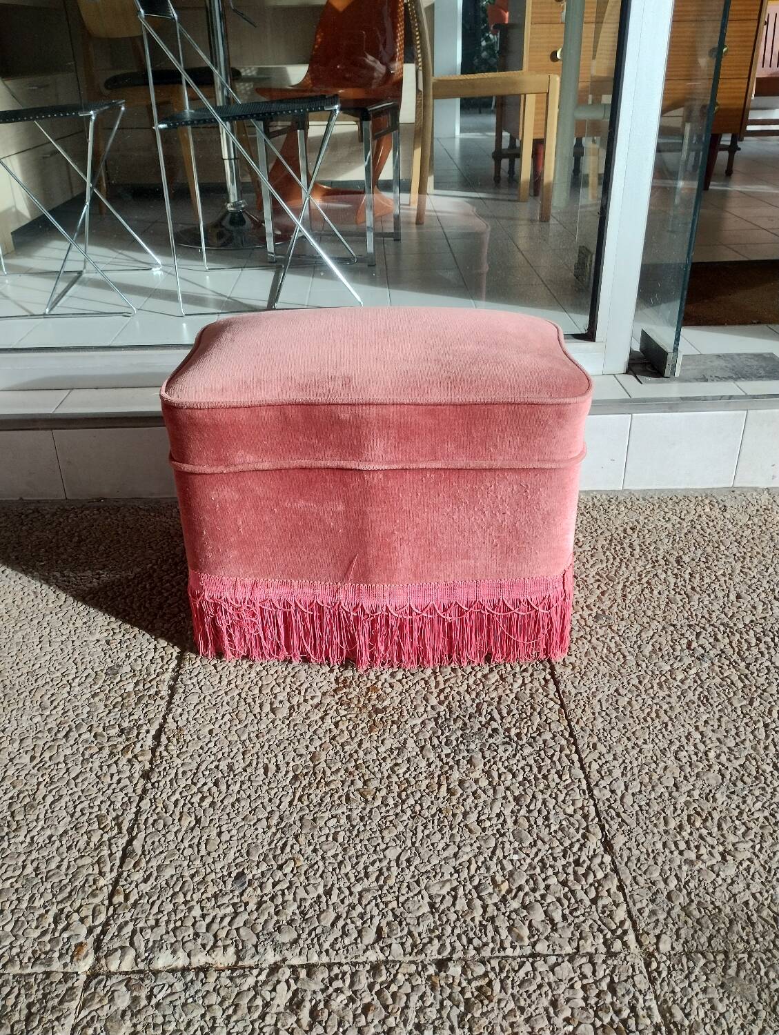 Pink velvet toad pouf