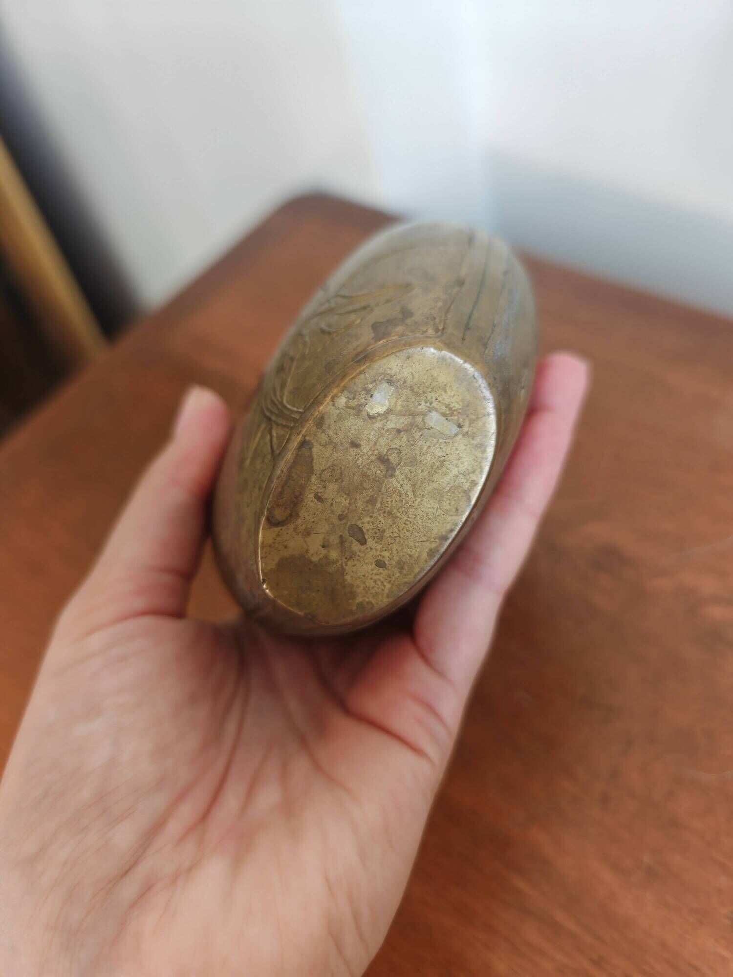 Antique vase in brass/bronze - Iris decoration - Art Nouveau style