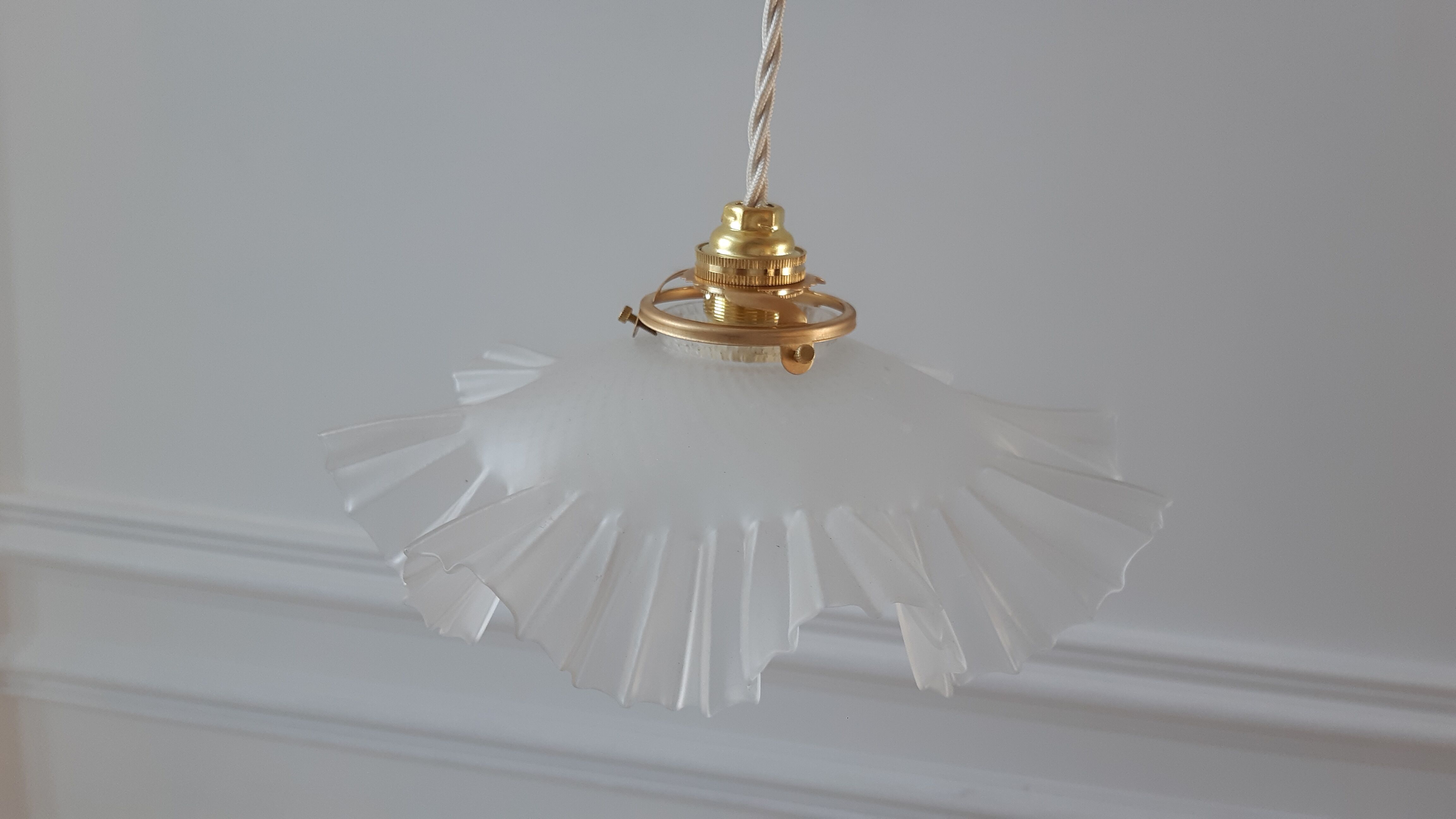 Pleated suspension in frosted glass 50s