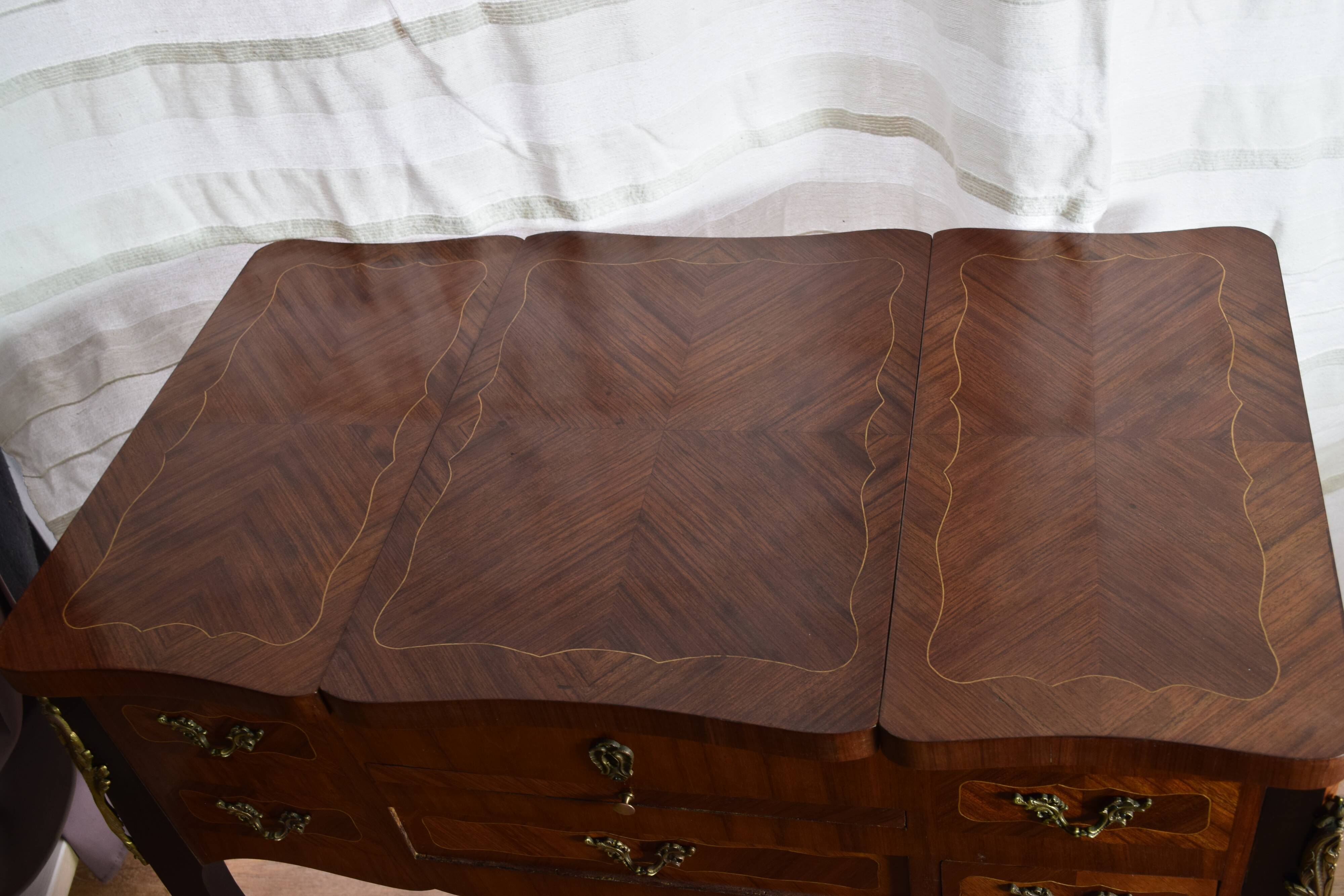 Louis XV style hairdresser