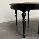 Elegant extendable oak table and black legs, 6/16 covers
