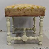 Tabouret en canevas et bois réchampi, goût Louis XIV – Fin XIXe