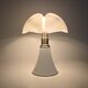 Lampe de table « Pipistrello » blanche de Gae Aulenti pour Martinelli Luce