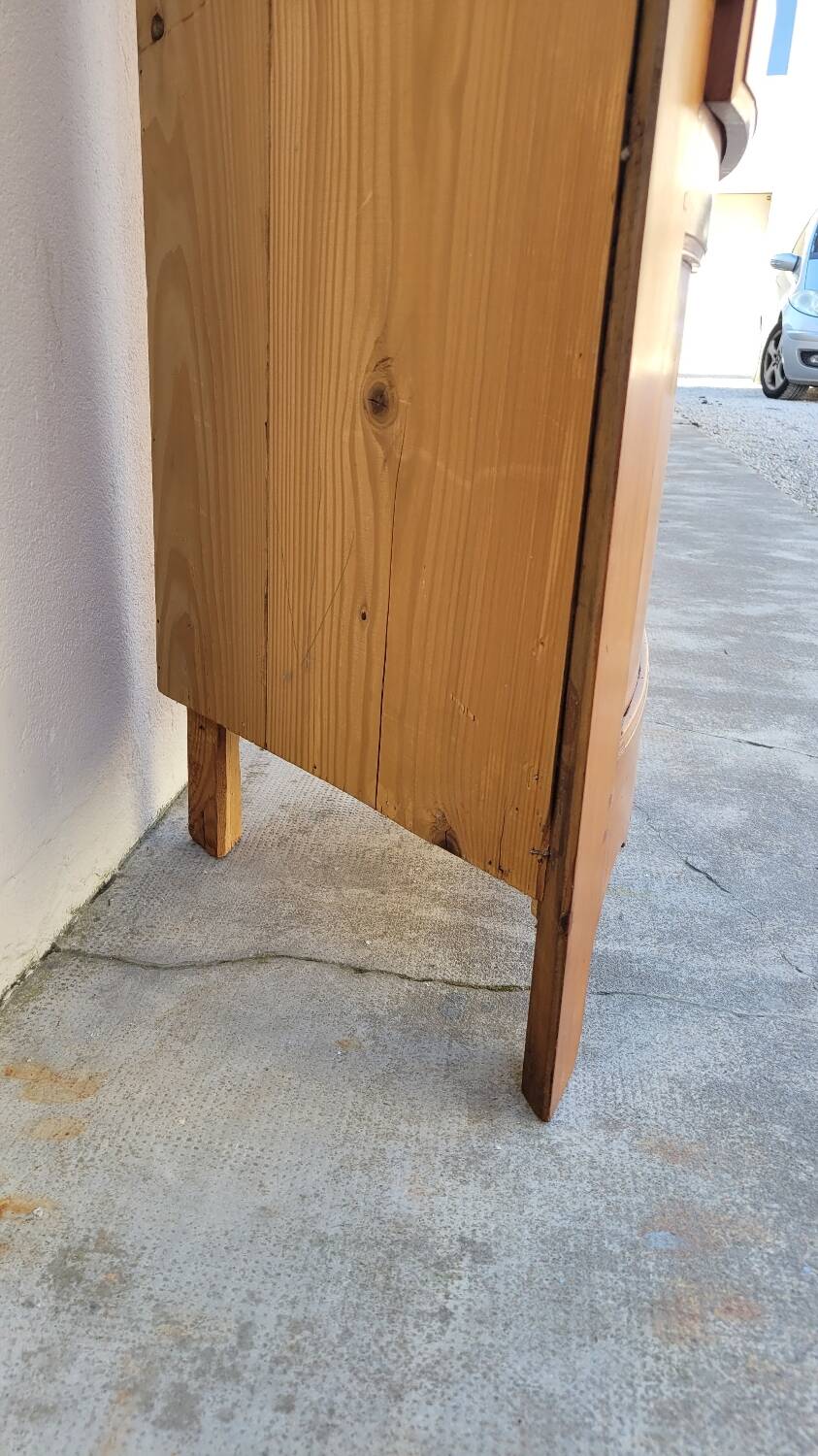 Corner glazed corner cabinet in old cherry wood 1900s