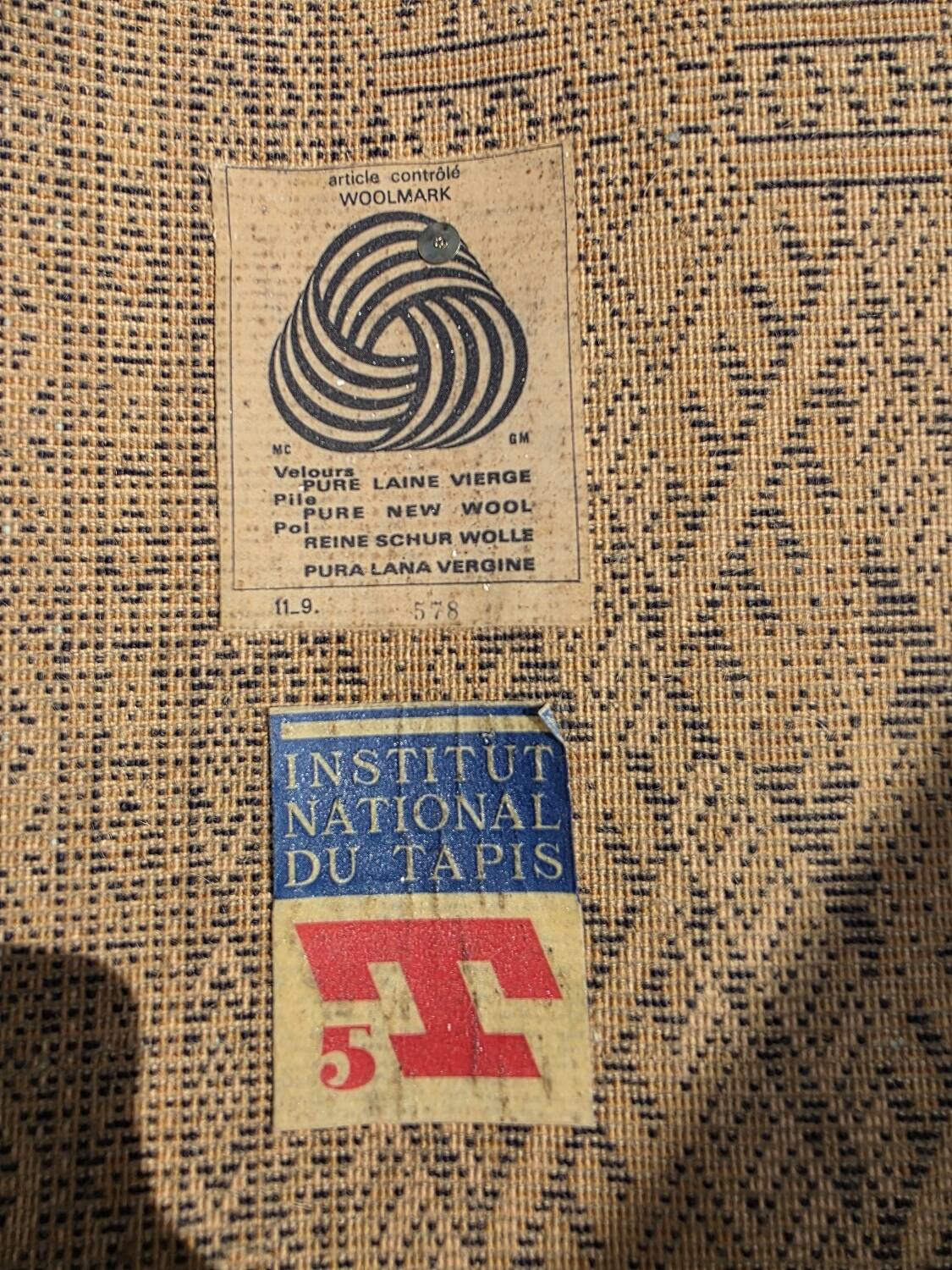 Pure wool rug